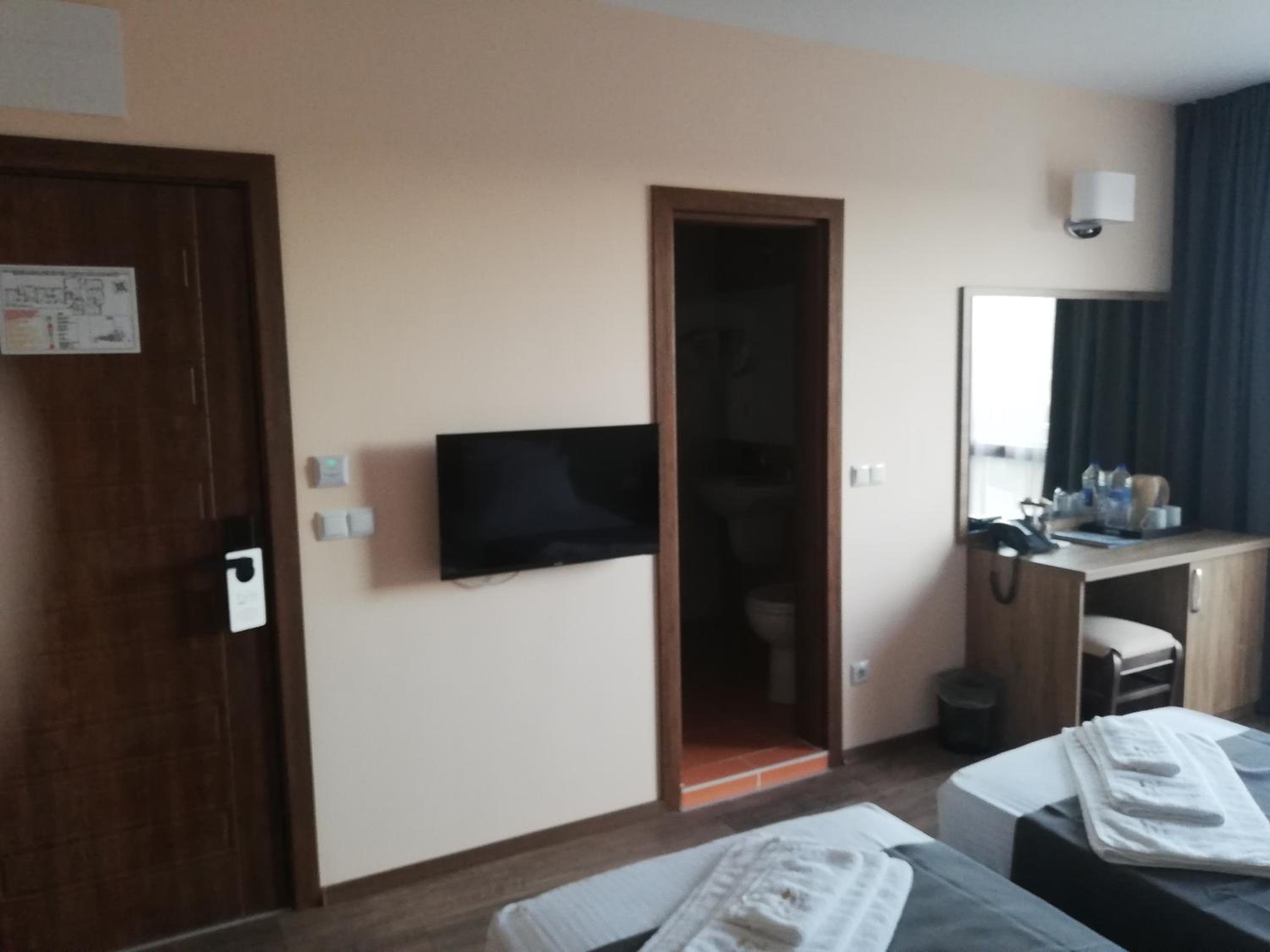 Deluxe Twin Room - Photo 3