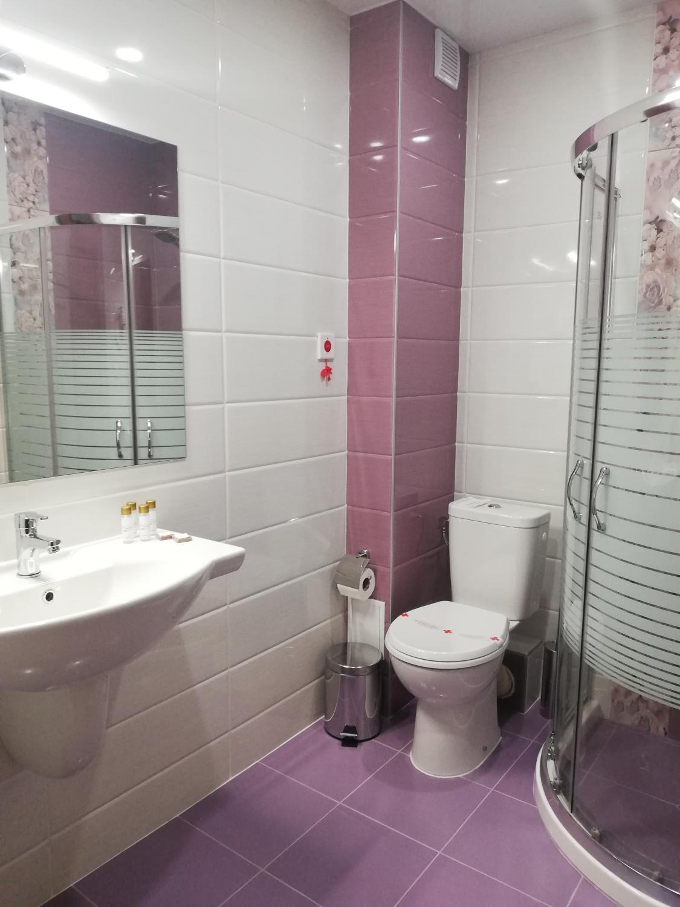 Deluxe Double Room with Pool View - Photo 5