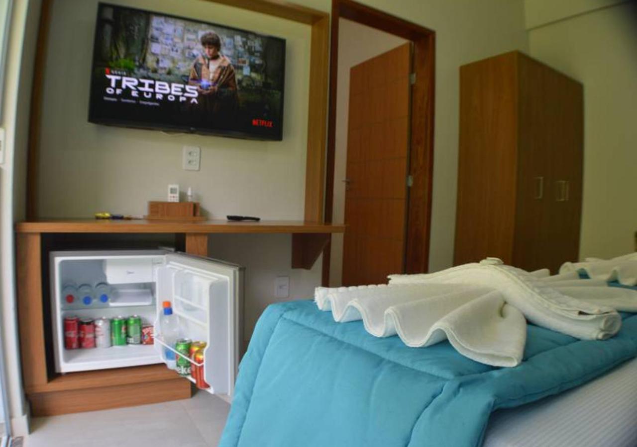Deluxe Suite with Spa Bath - Photo 10