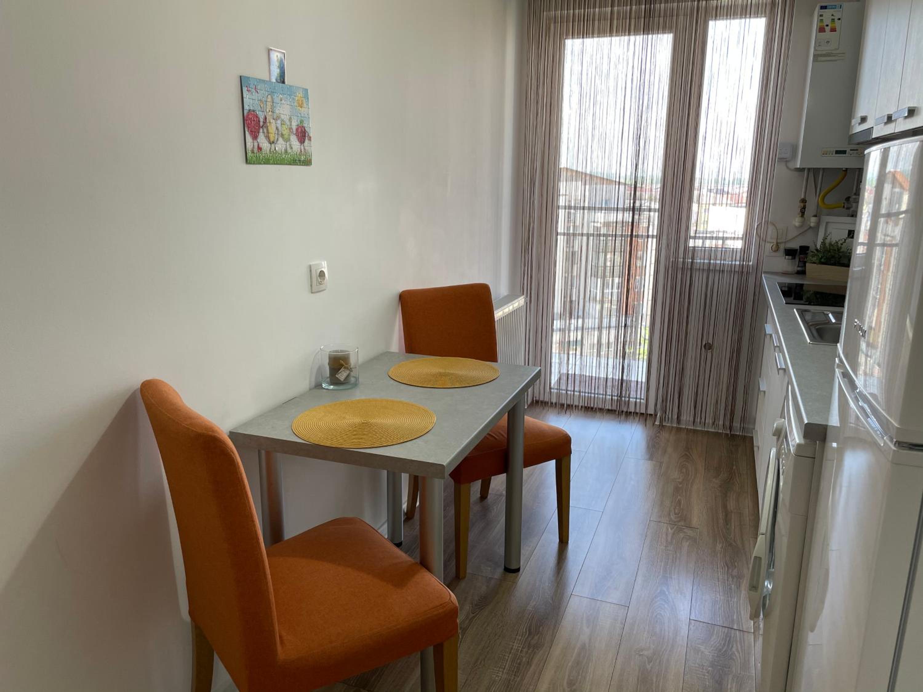 One-Bedroom Apartment photo 2