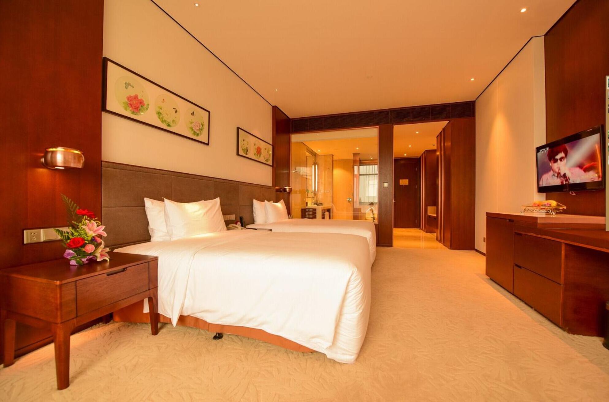 Deluxe Twin Room photo 3