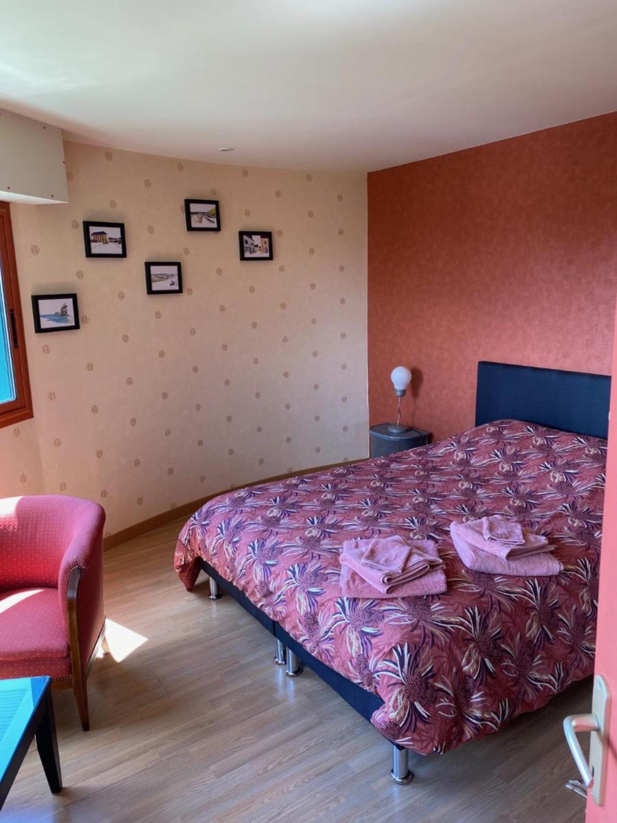 Double Room with Sea View photo 3