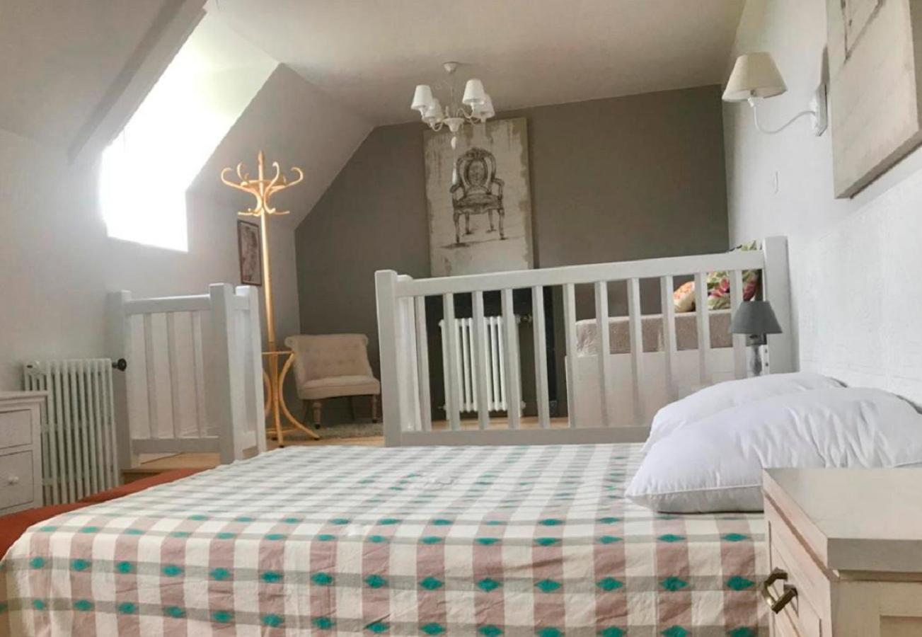 Deluxe Room (2 Adults + 1 Child) photo 3