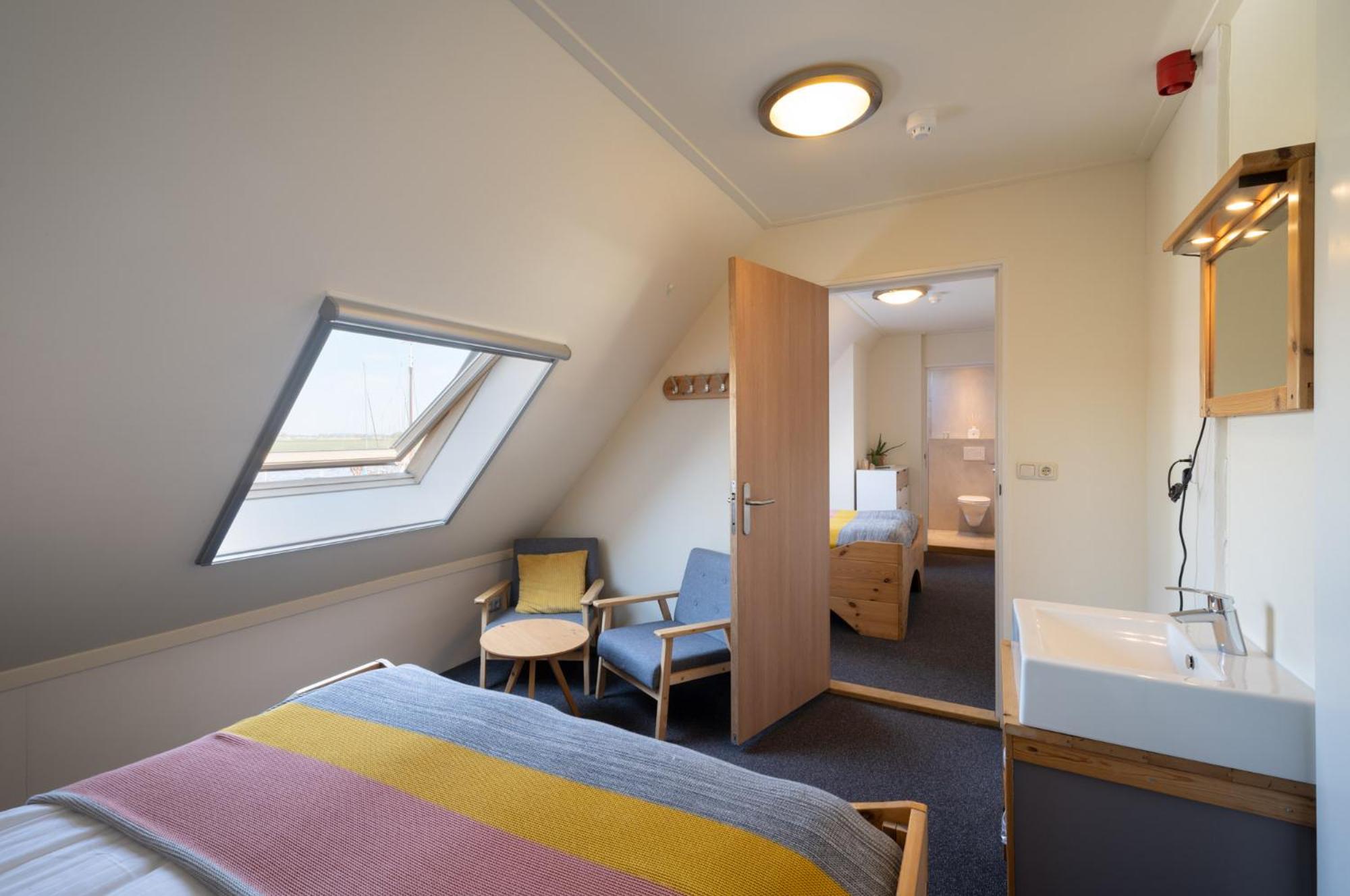 Comfort Room 2-4 Persons photo 1