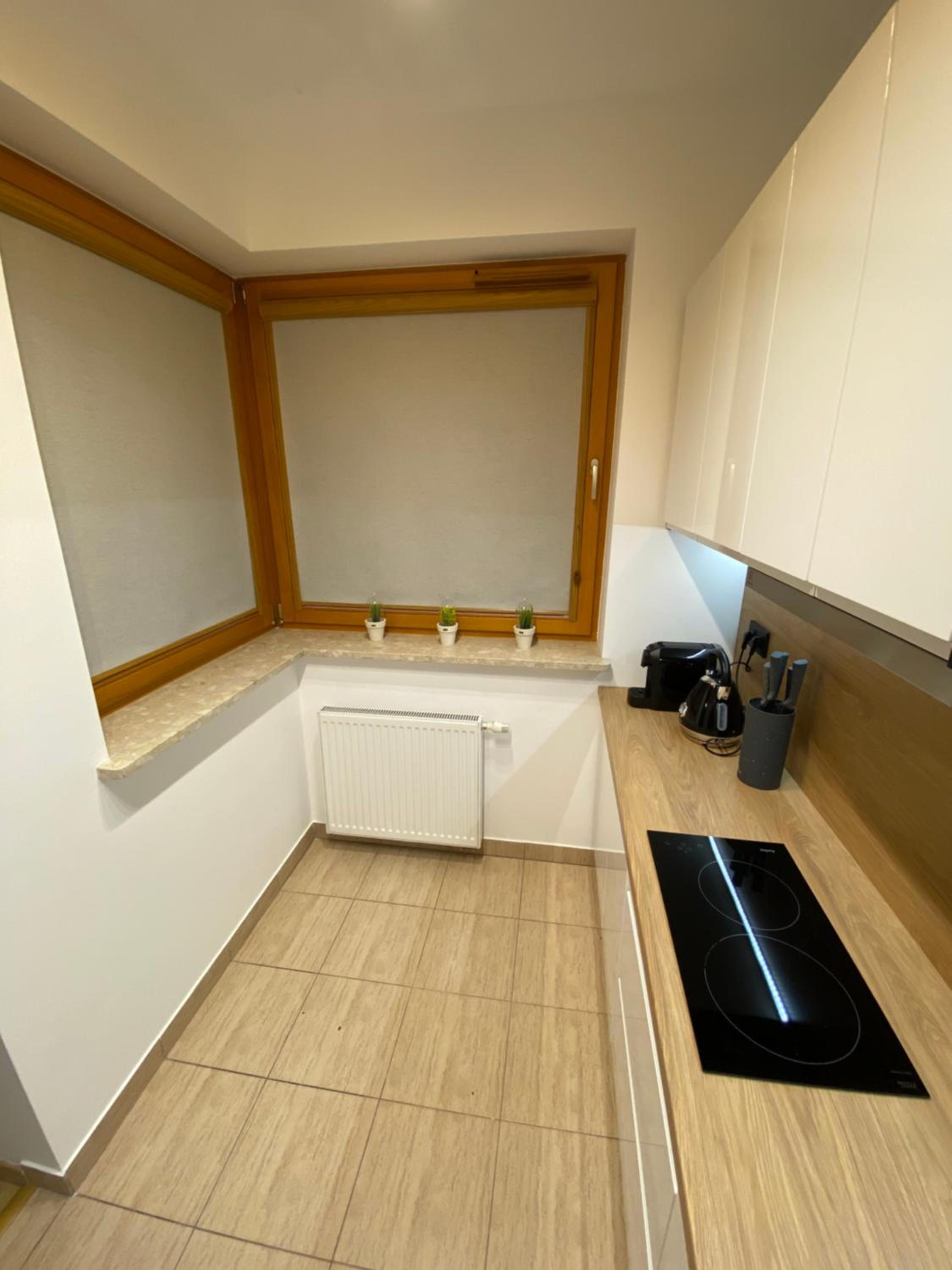 Apartment with Balcony - Photo 18