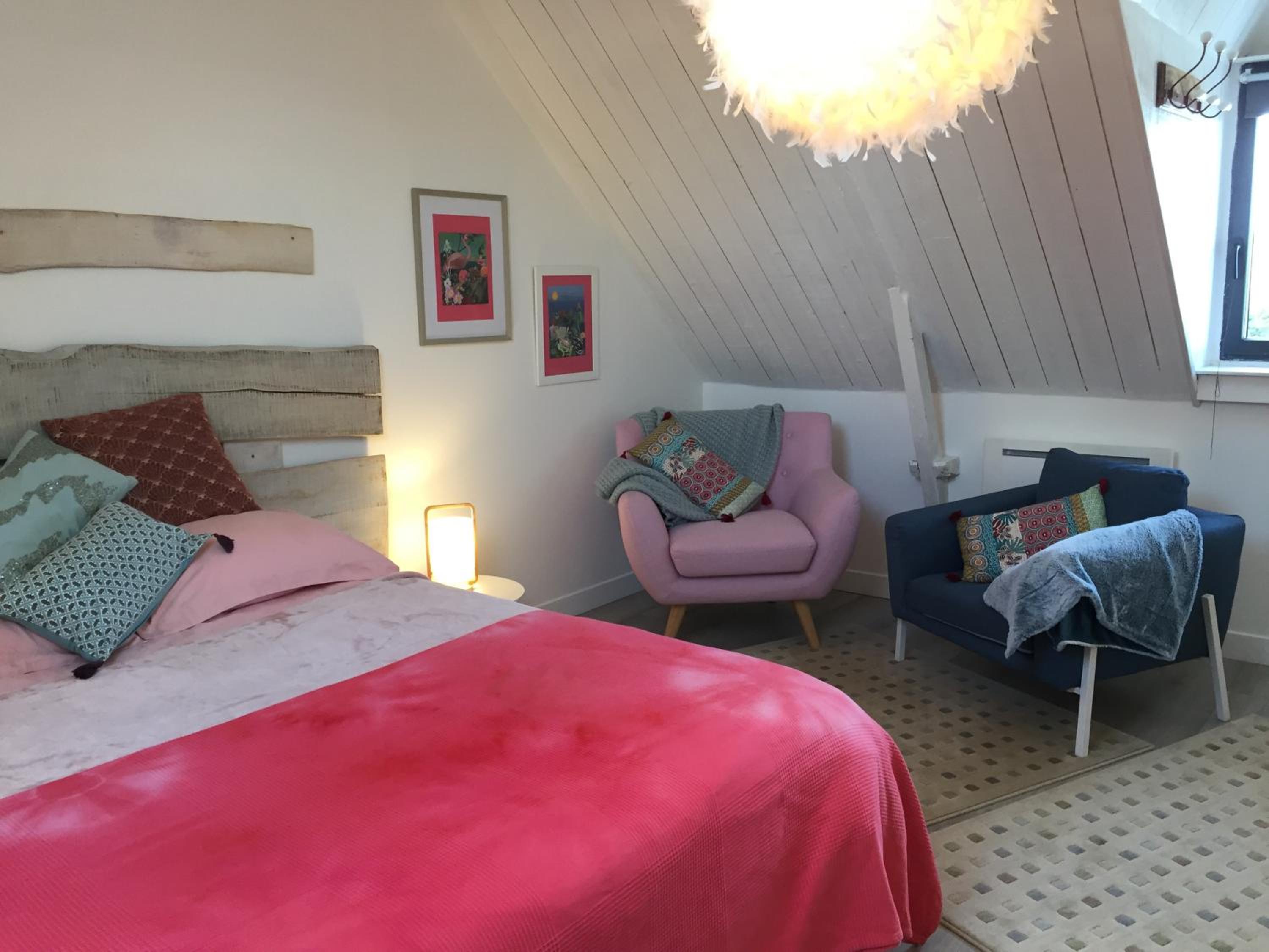 Double Room with Private External Bathroom - Photo 37