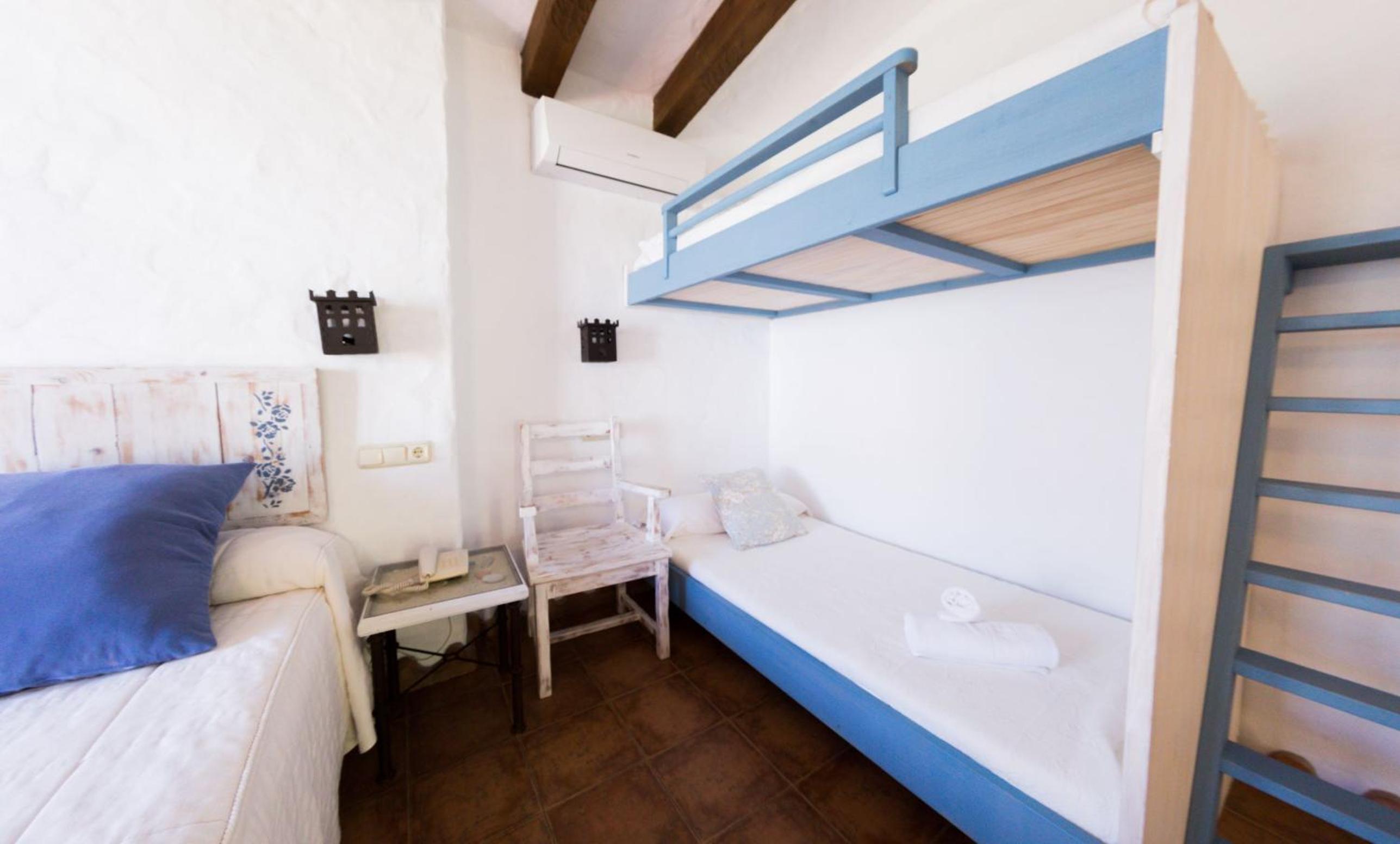 Quadruple Room photo 3