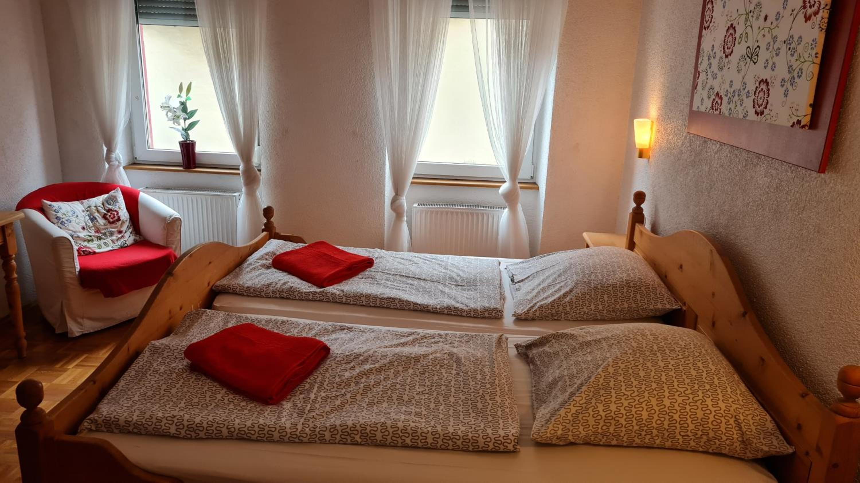 Economy Double or Twin Room - Photo 5