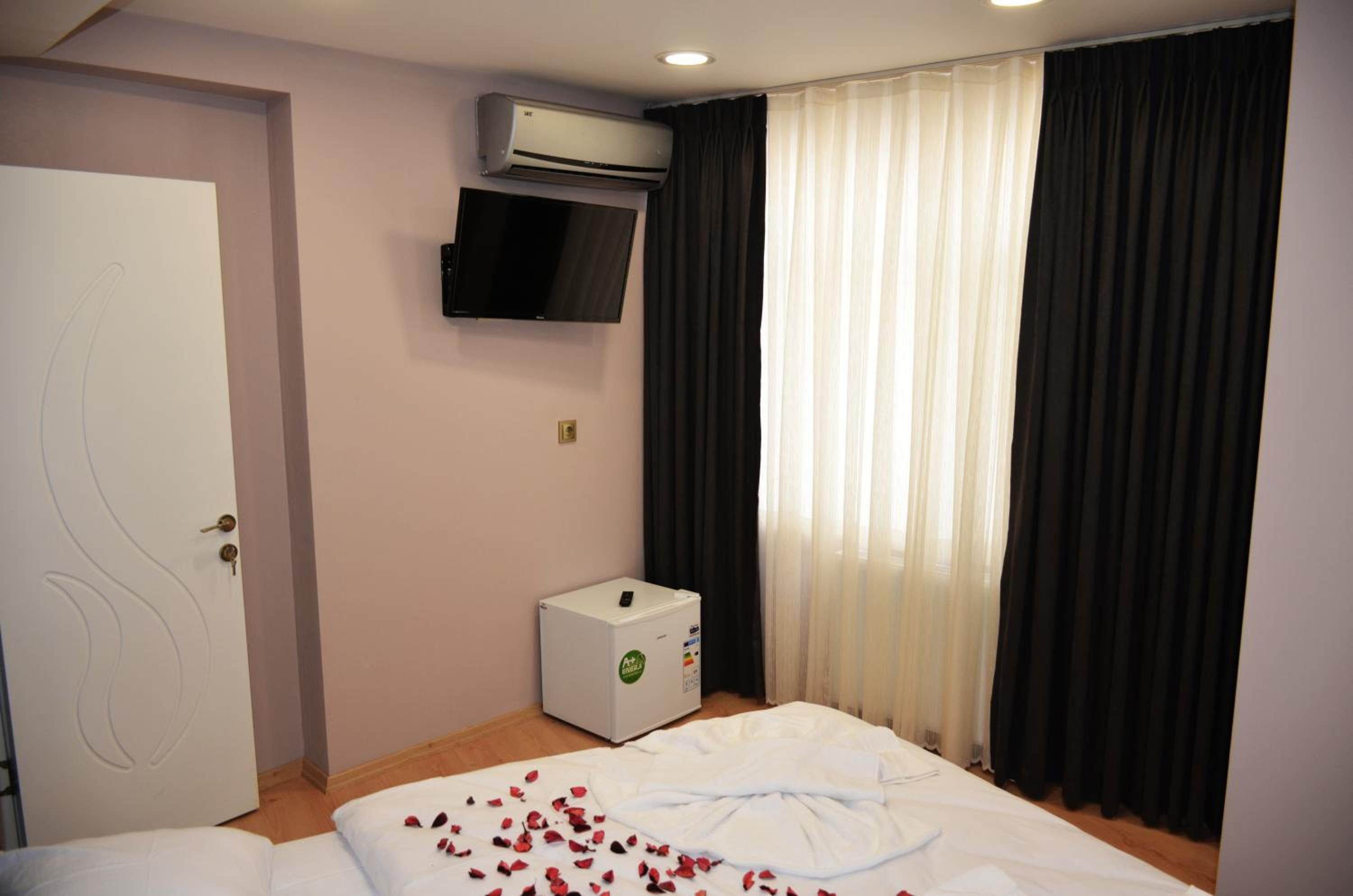 Double or Twin Room photo 2
