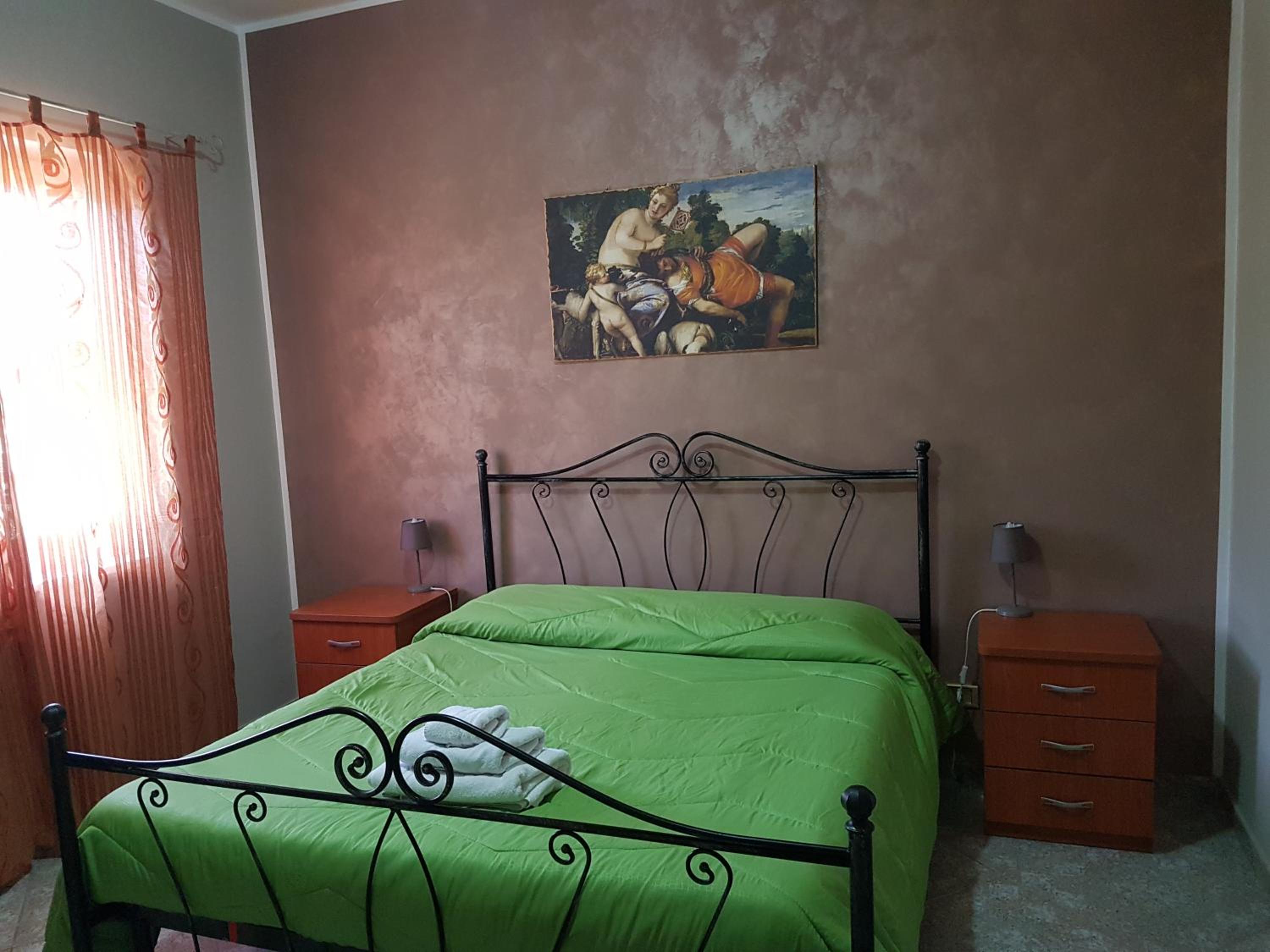 Double Room with Private Bathroom photo 1