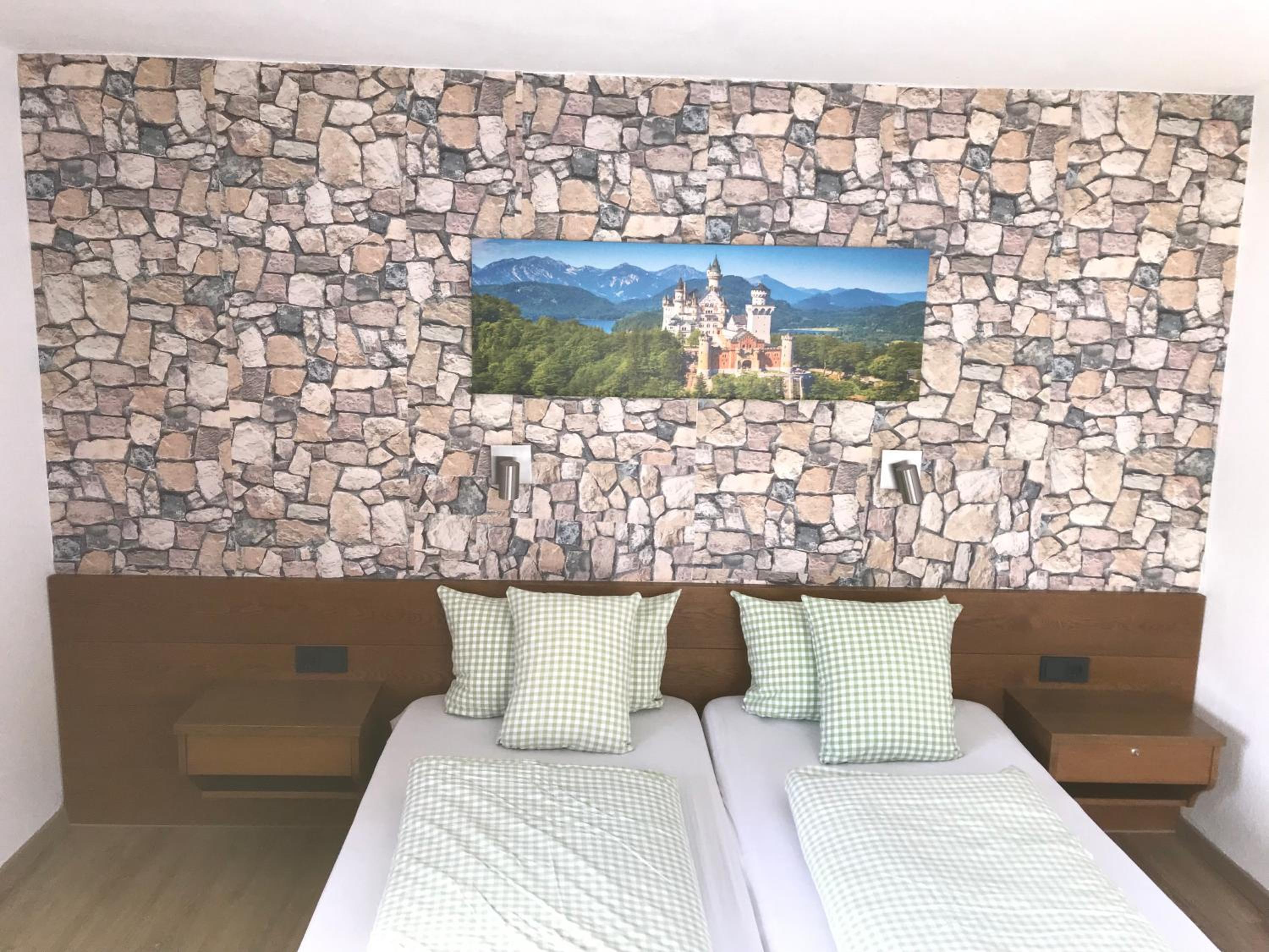 Double Room with Balcony - Photo 1
