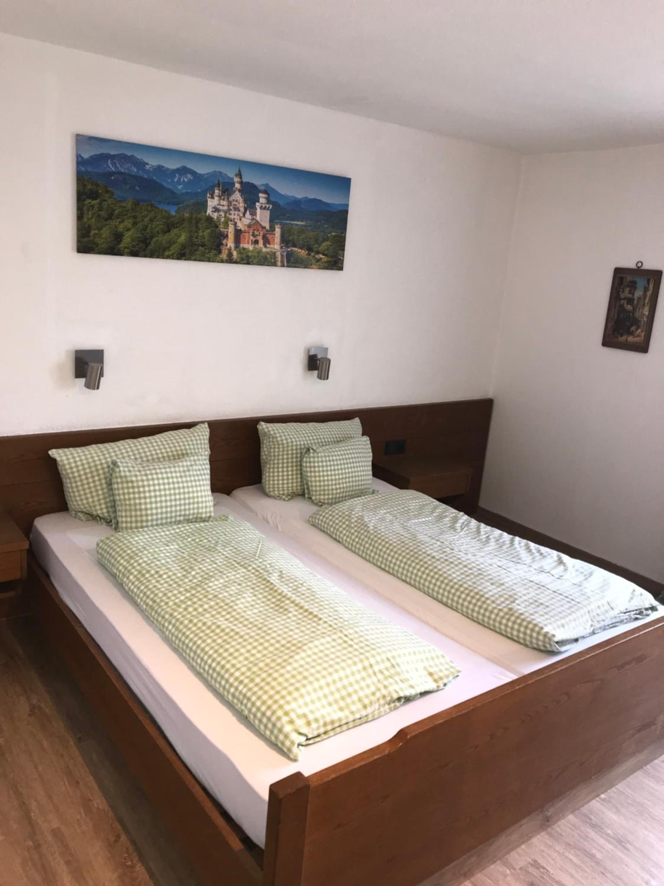 Double Room with Balcony - Photo 6