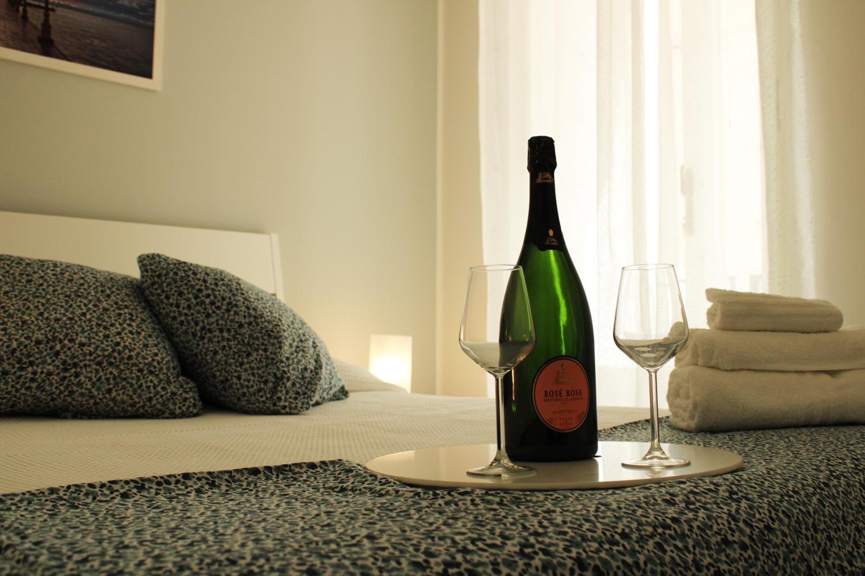 Three-Bedroom Apartment - Photo 19