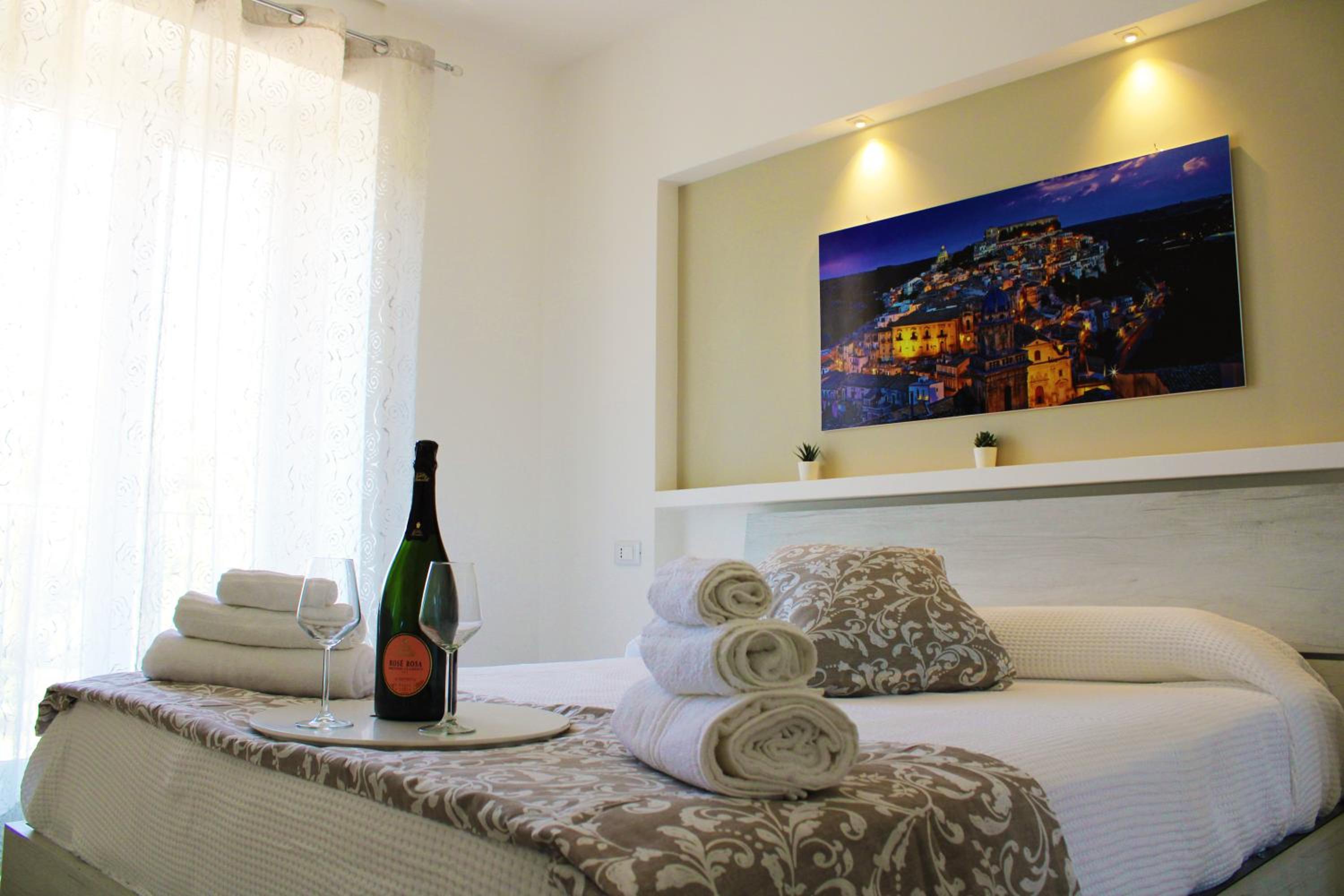 Three-Bedroom Apartment - Photo 7