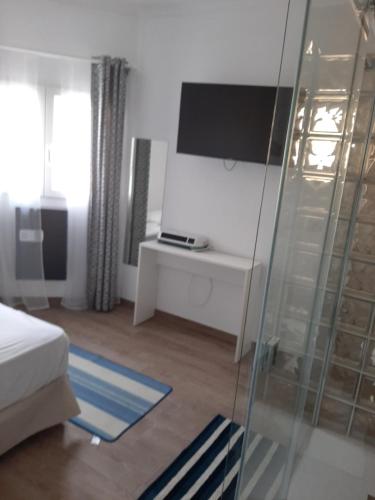 Double Room with Two Double Beds photo 2