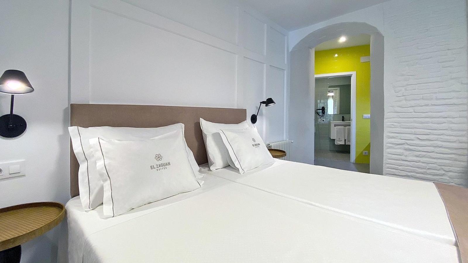 One-Bedroom Apartment - Photo 17