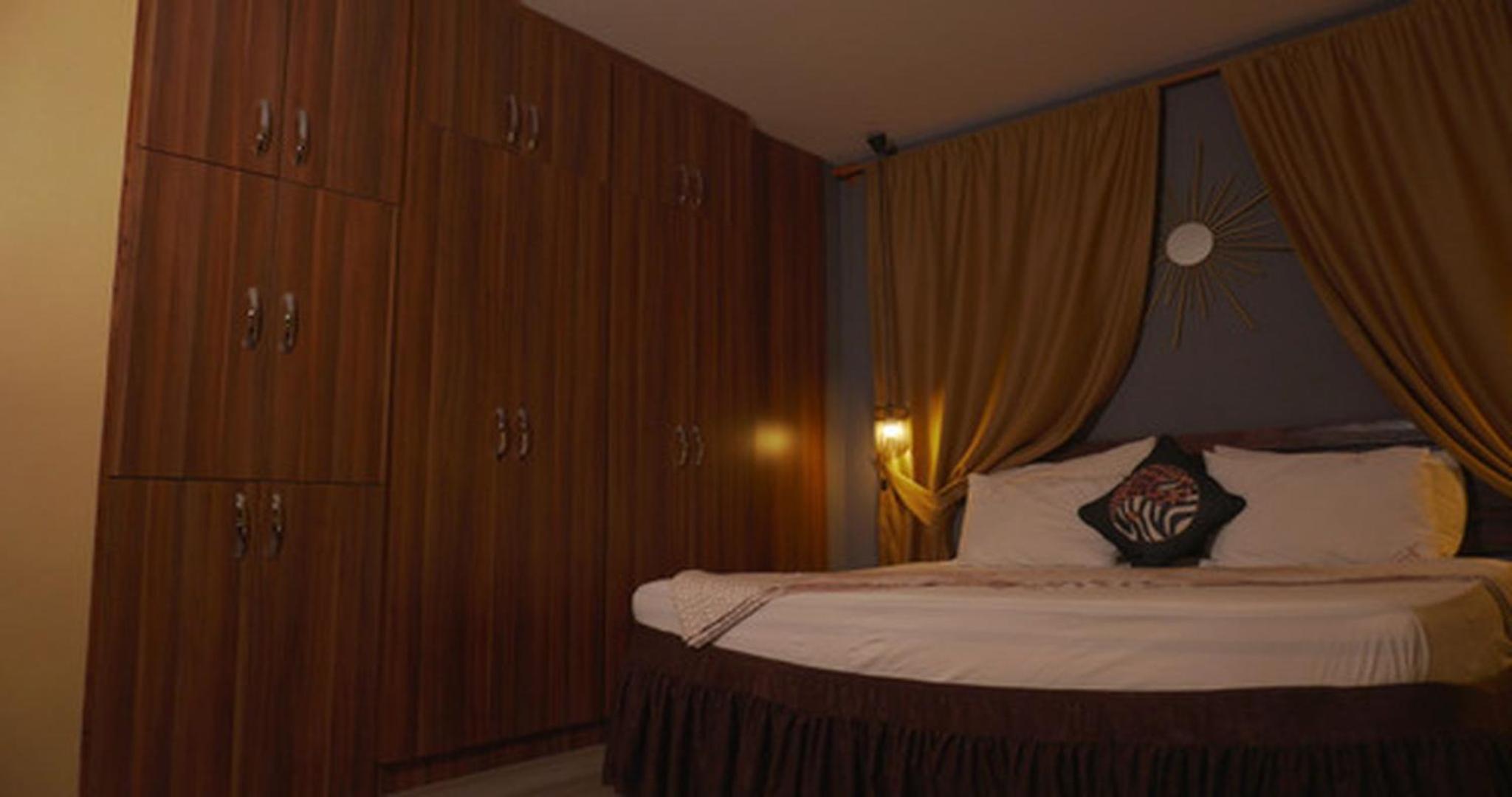 Double Room - Photo 4