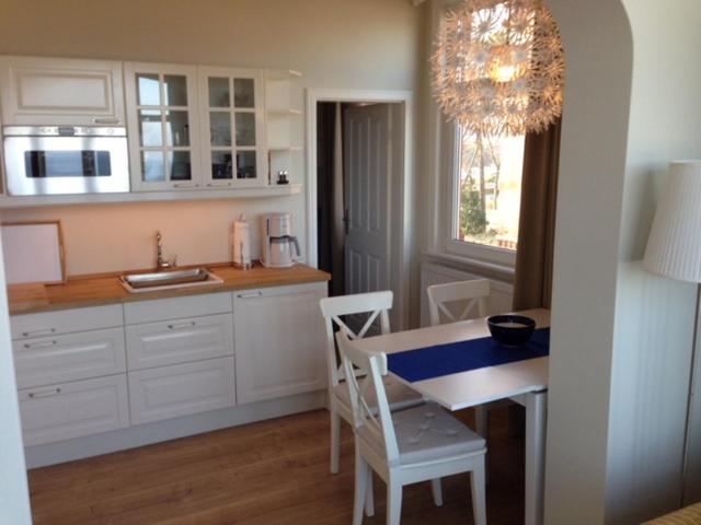 Apartment With Sea View photo 2
