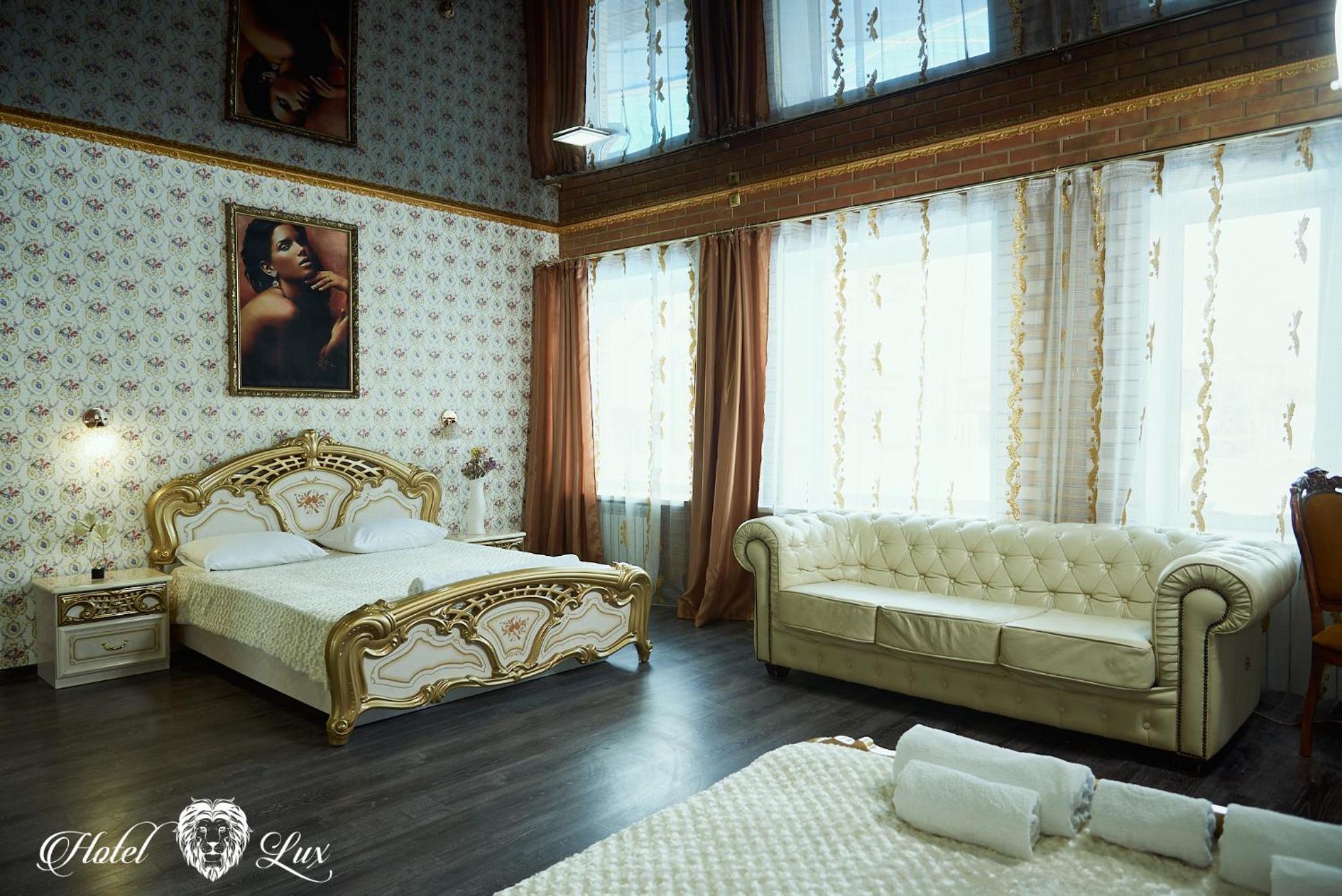 King Suite with Spa Bath