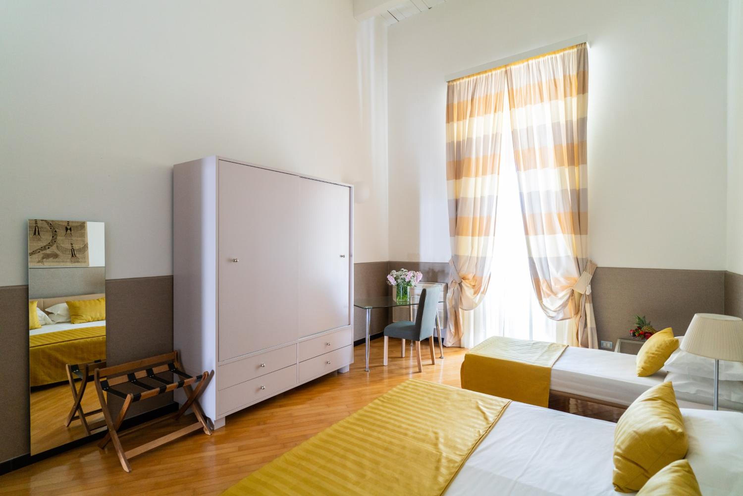 Deluxe Triple Room with Terrace photo 3