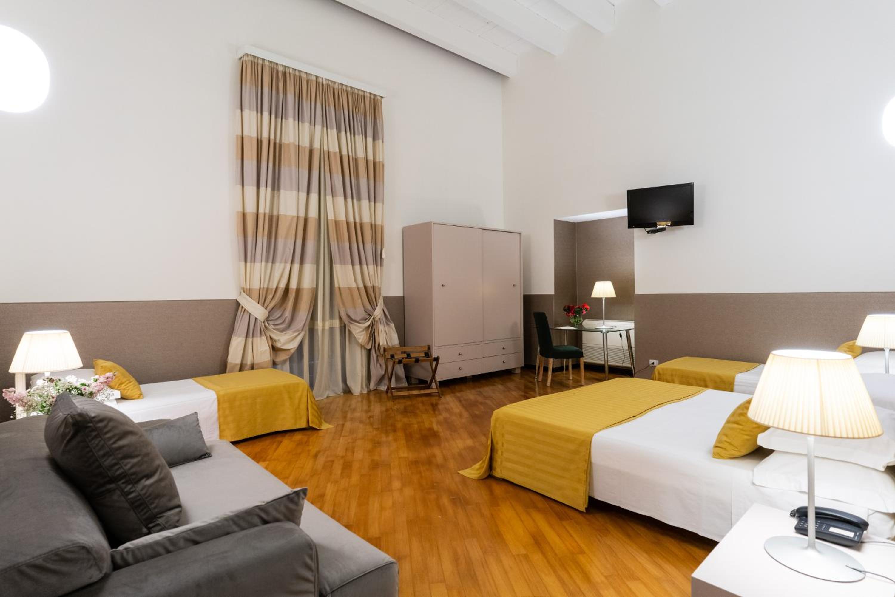 Deluxe Quadruple Room with Terrace