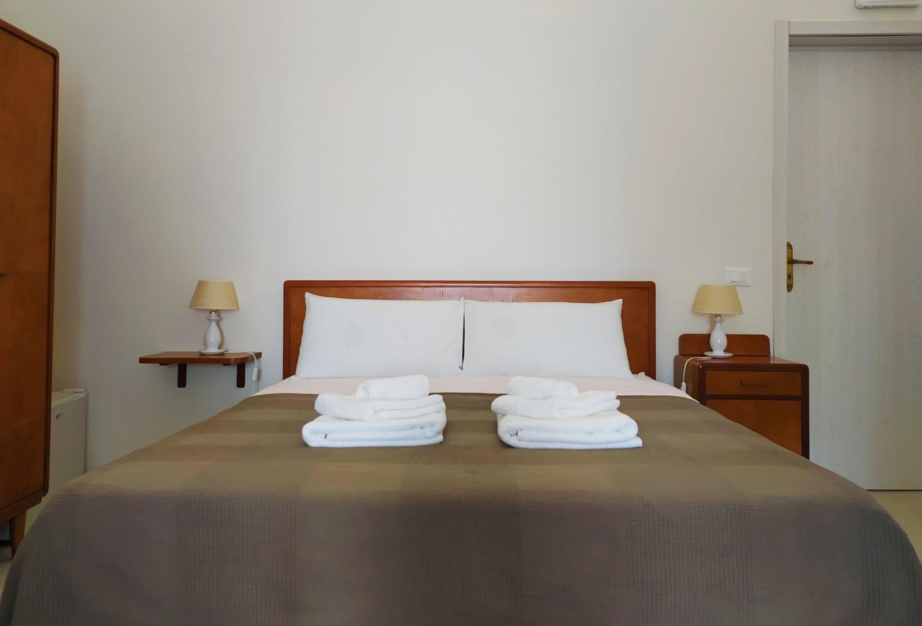 Double Room with Private Bathroom photo 1