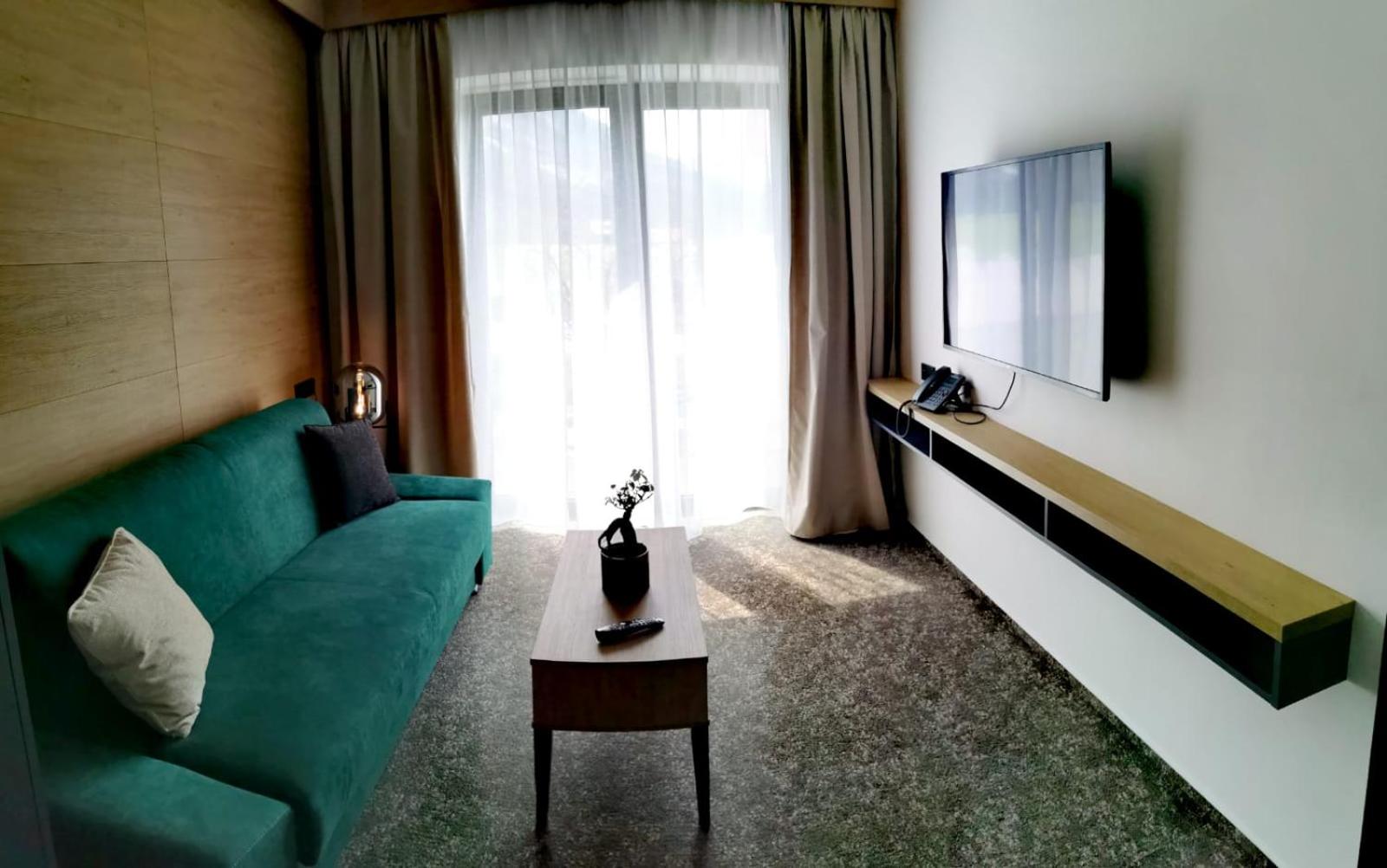 Suite with Garden View - Photo 10