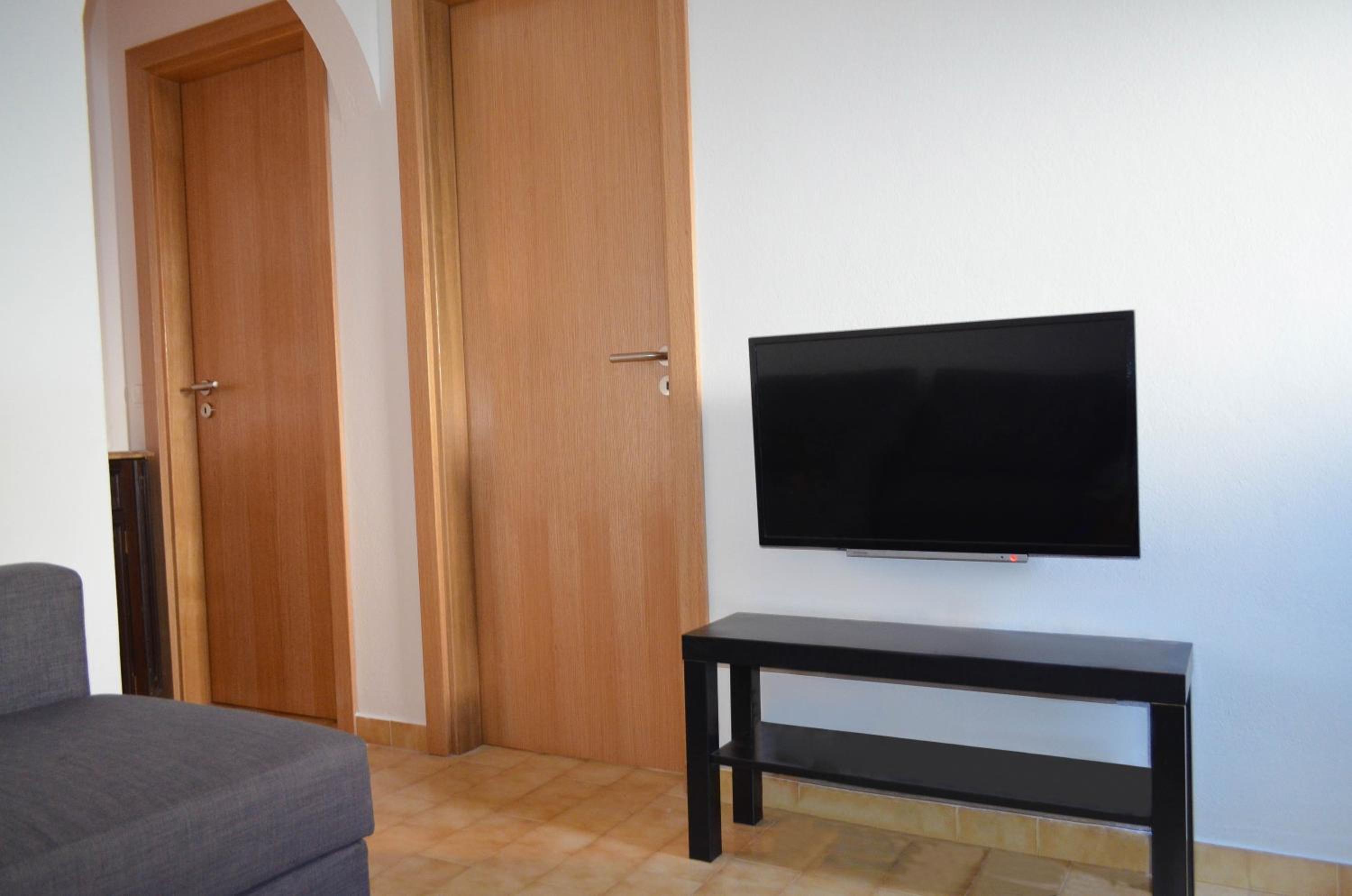 Two-Bedroom House photo 2