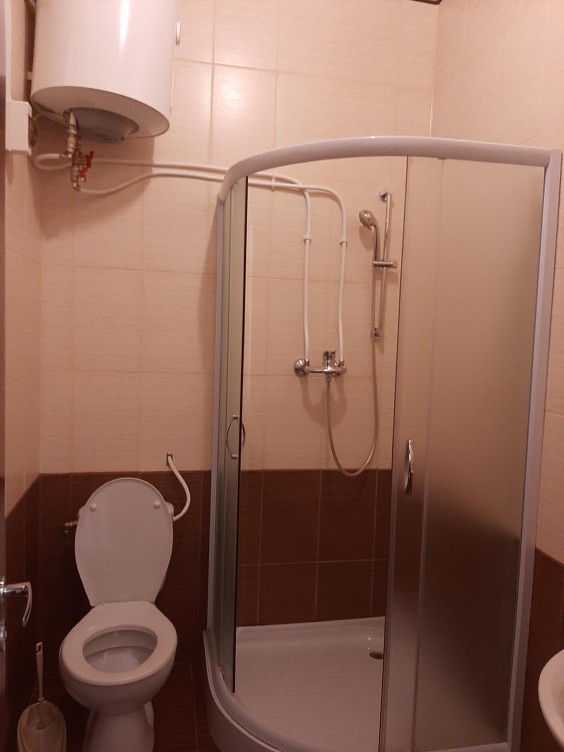 Twin Room with Shower photo 3