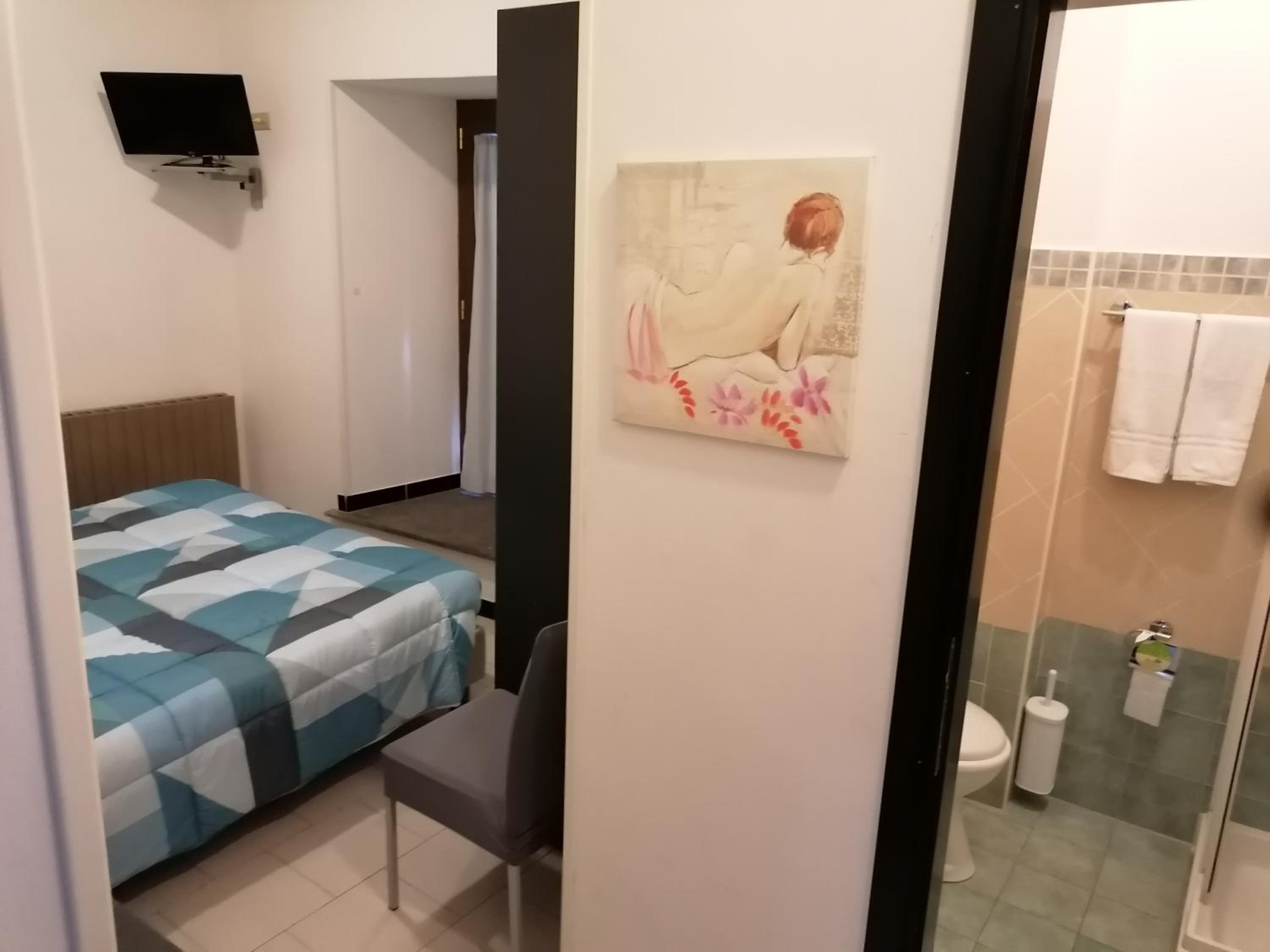 Double Room photo 3