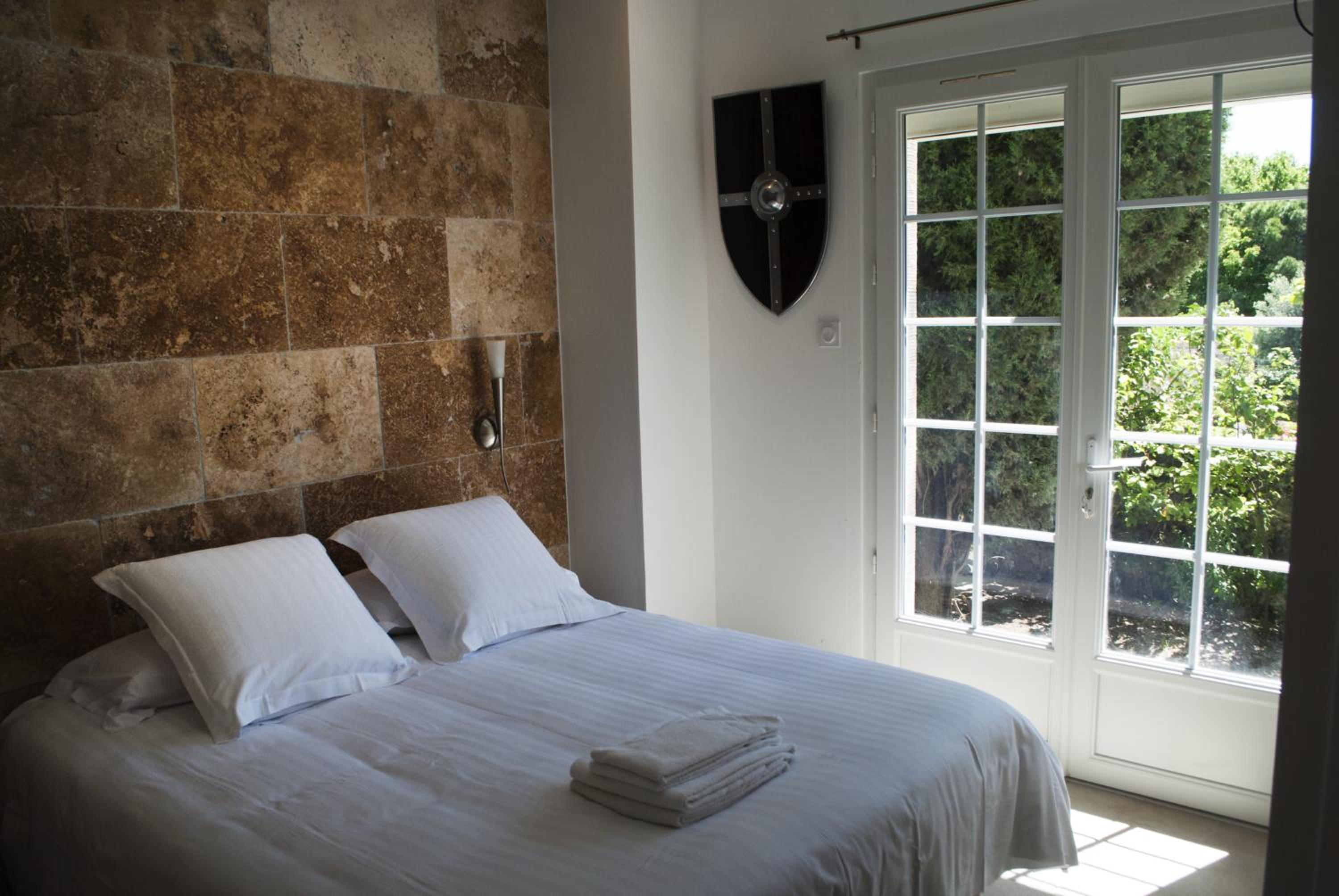 Standard Double Room - Photo 4