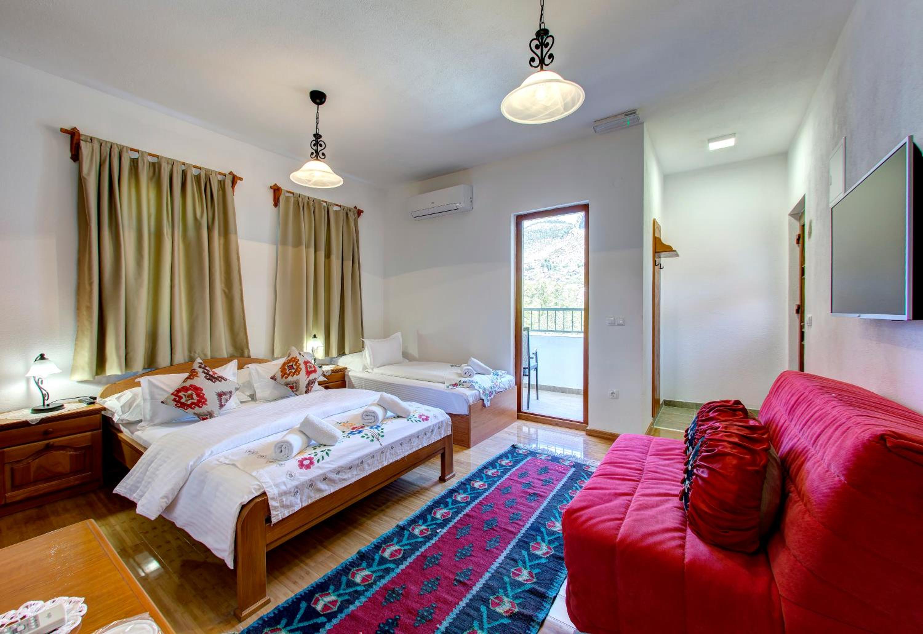 Triple Room with Terrace