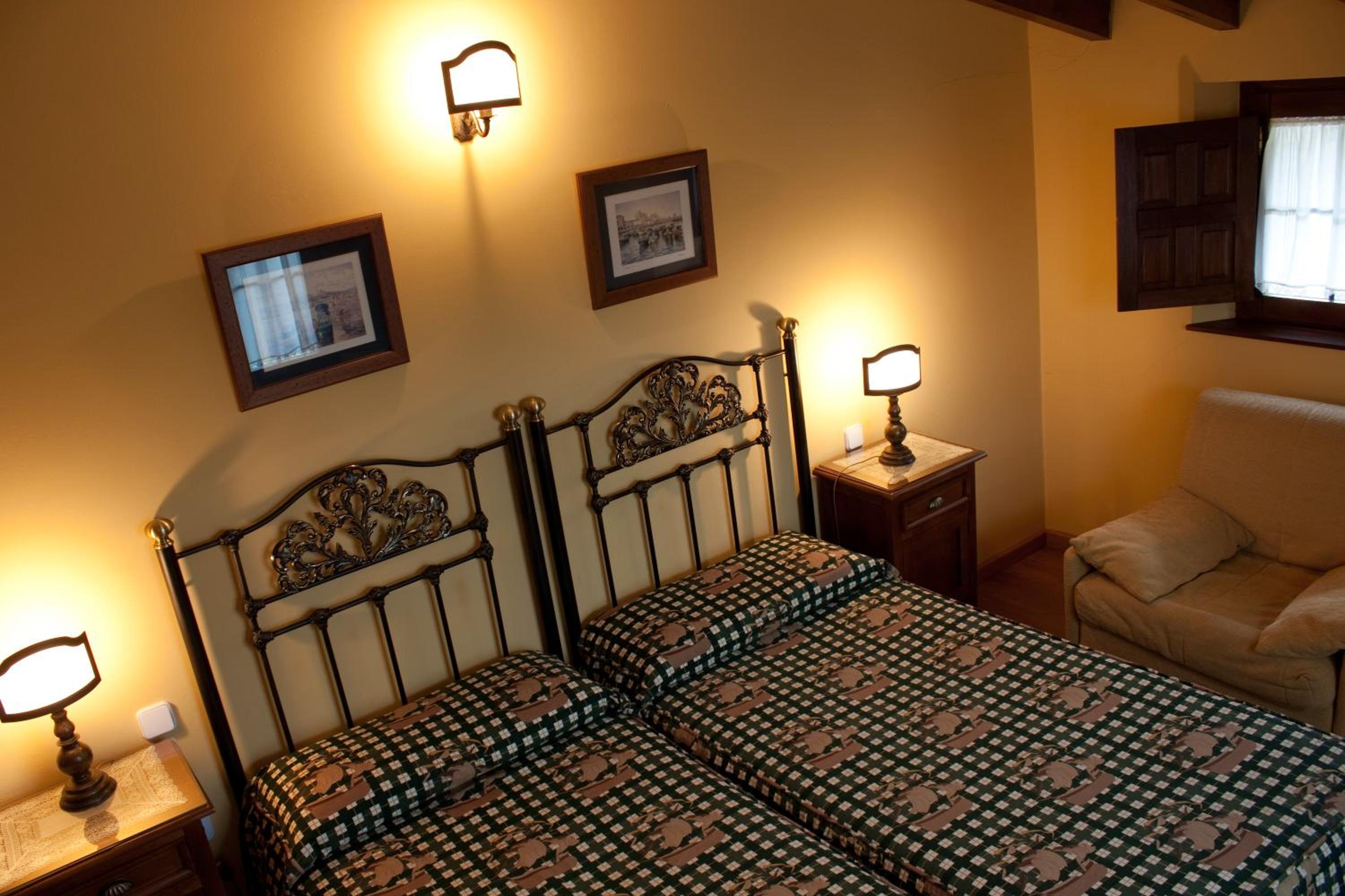 Superior Double or Twin Room with Balcony photo 3
