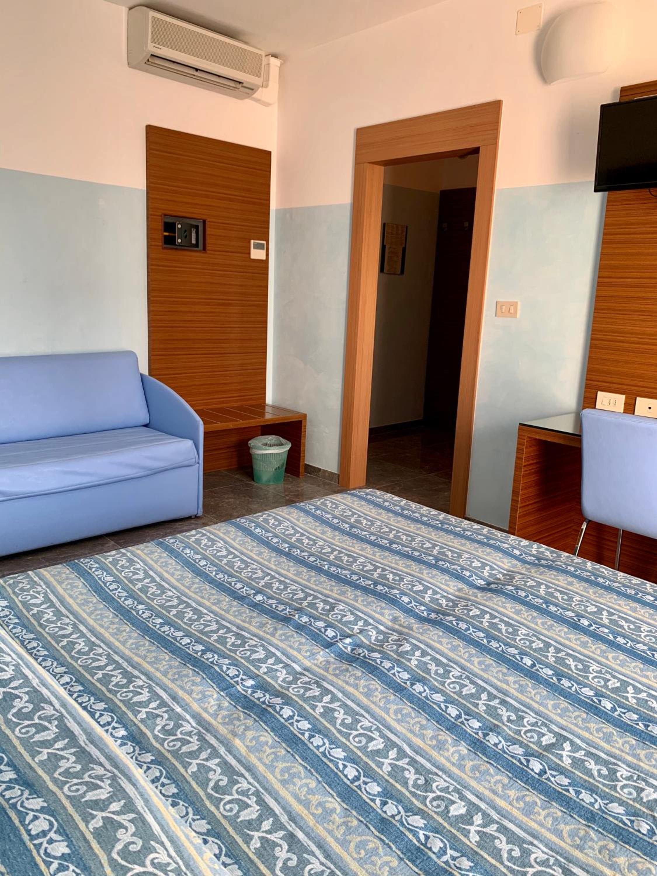 Triple Room With Balcony photo 1