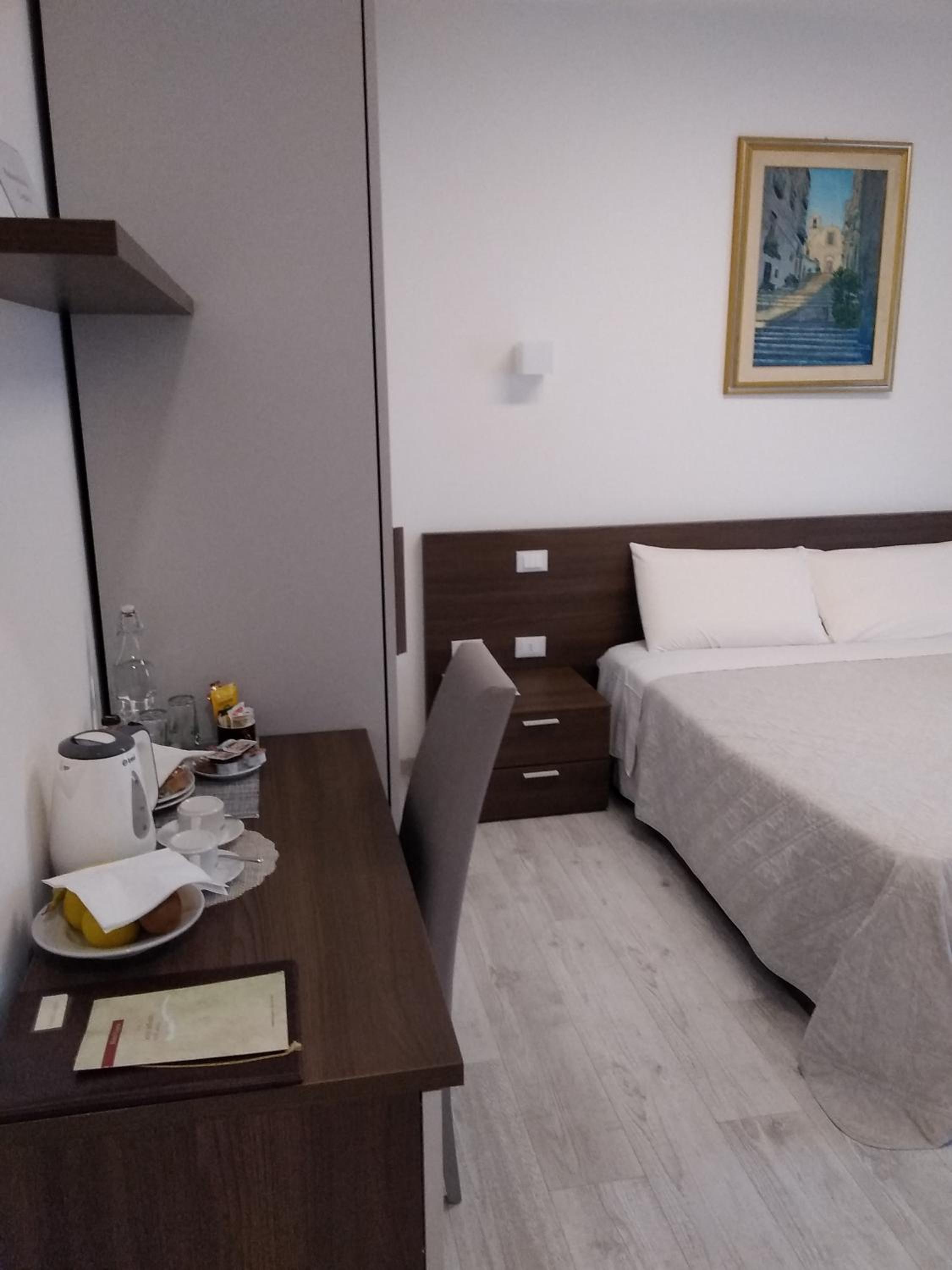 Single Room photo 1