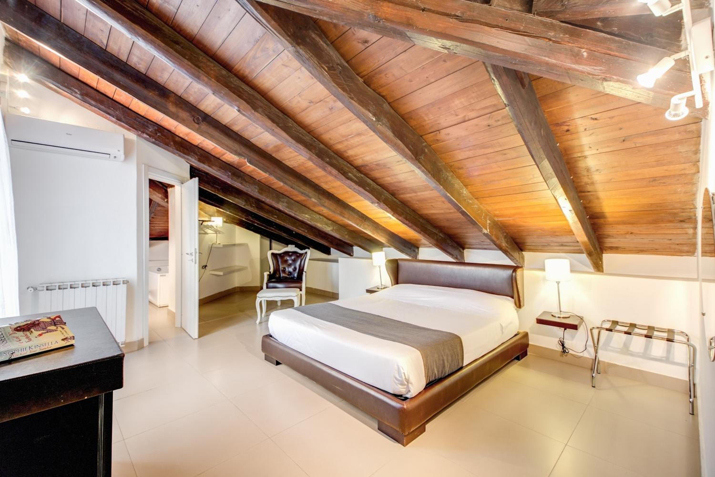 Large Double Room with Terrace photo 1
