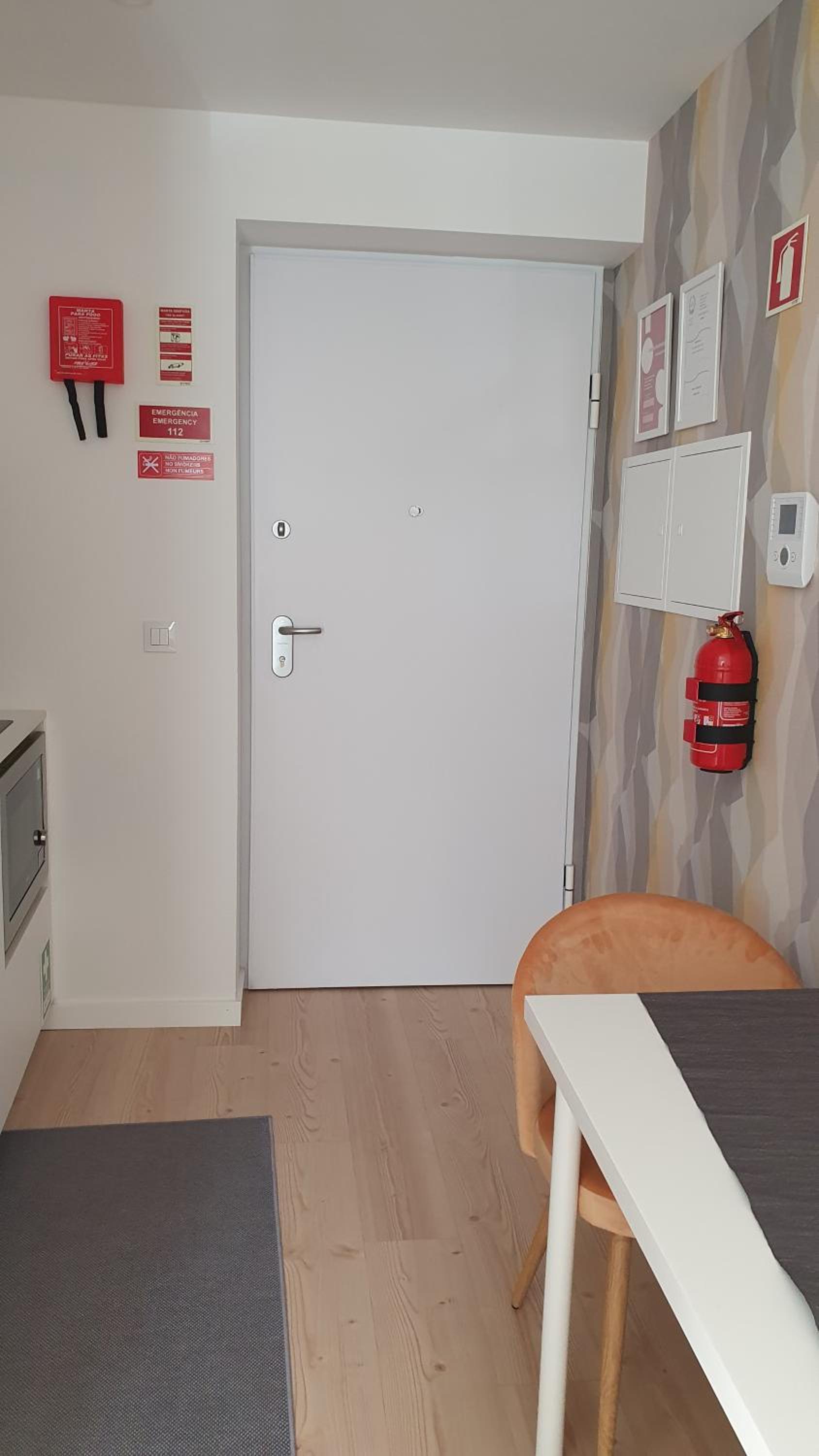 One-Bedroom Apartment - Photo 8