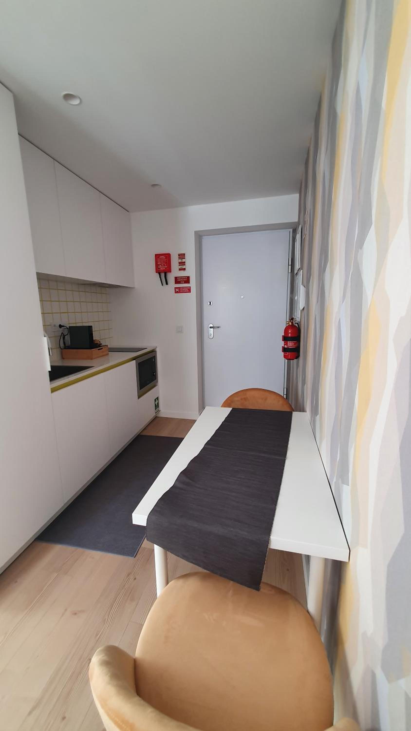 One-Bedroom Apartment - Photo 11