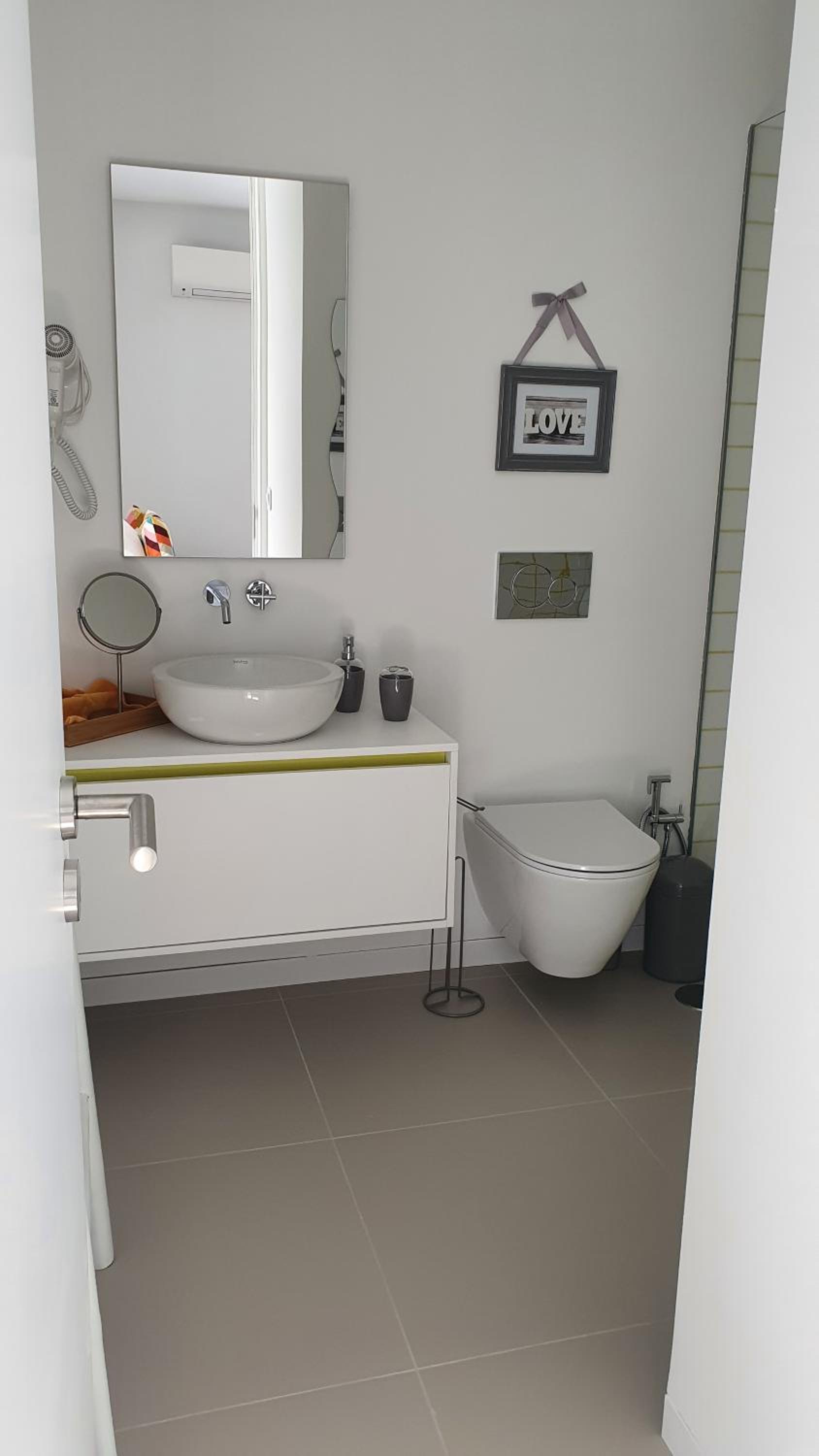 One-Bedroom Apartment - Photo 13