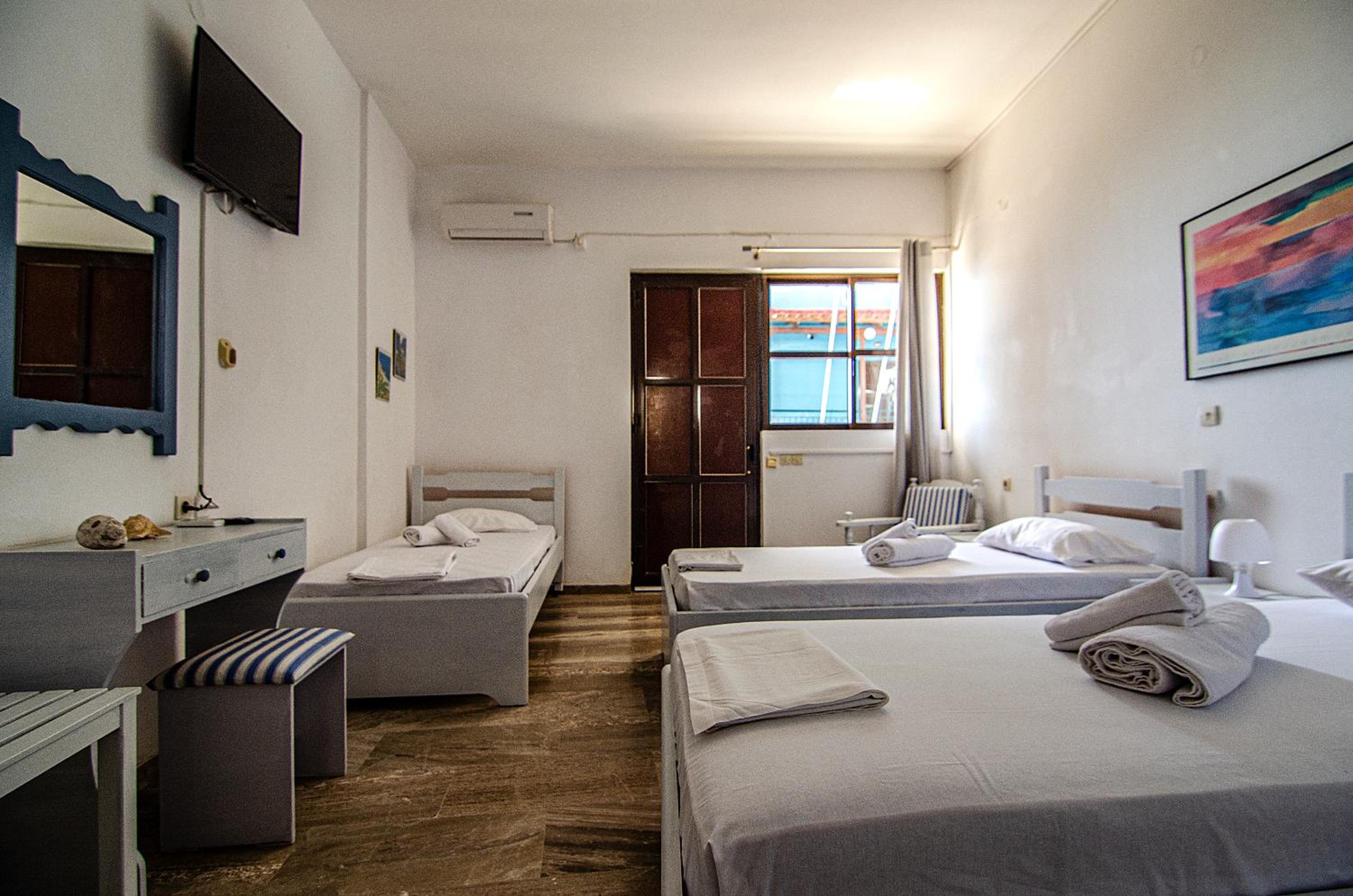 Triple Room - Photo 10