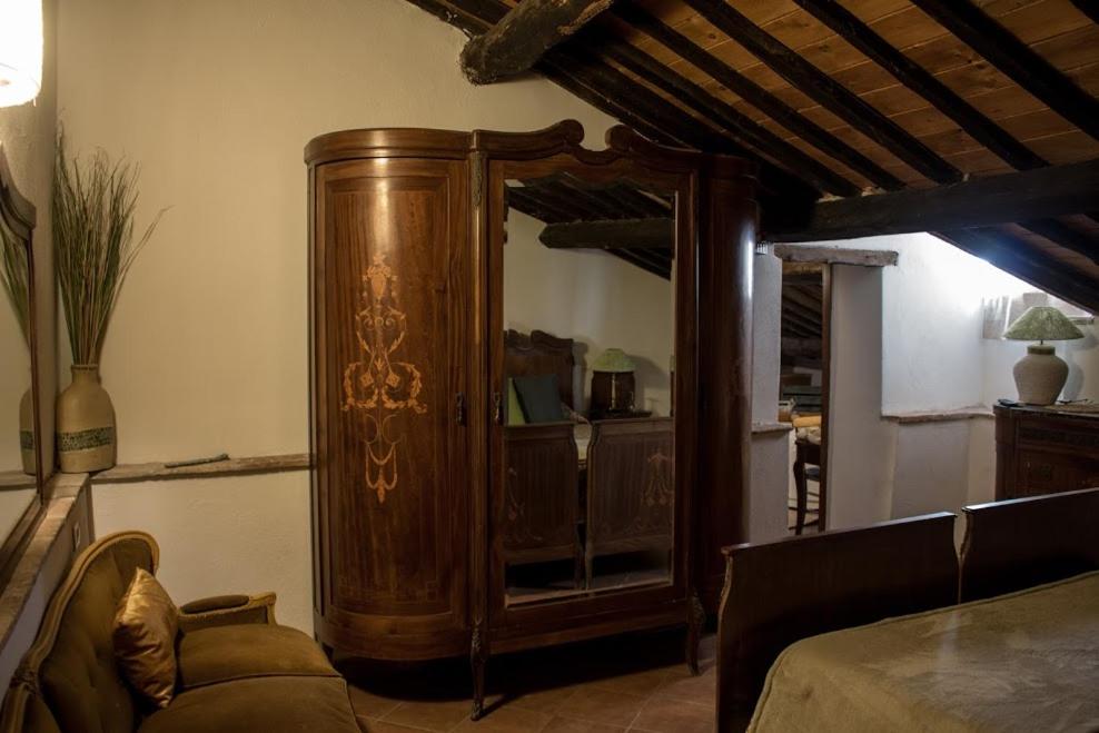 King Room with Spa Bath - Photo 5