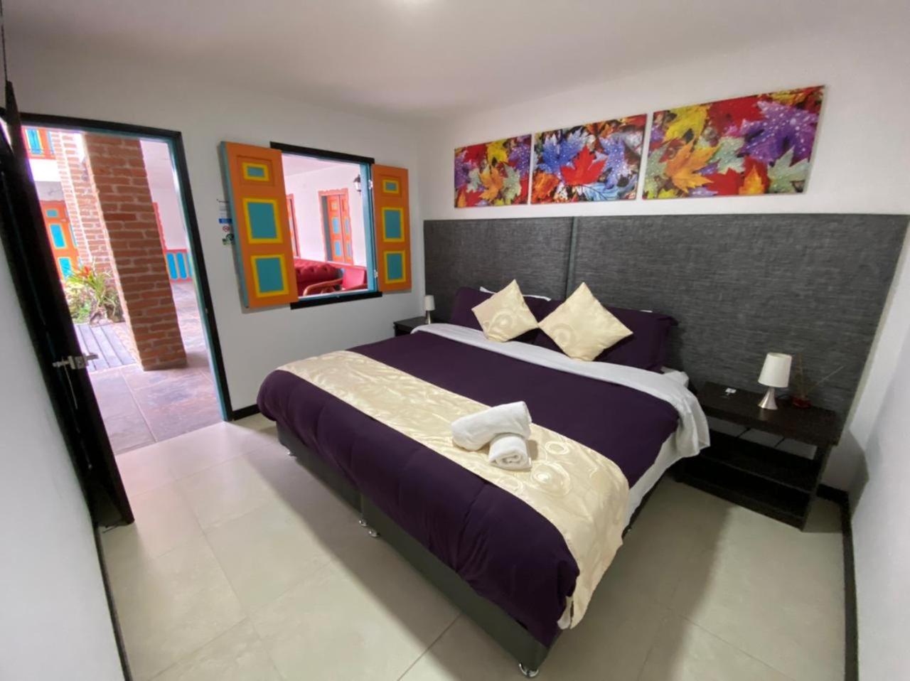 Deluxe King Room photo 3