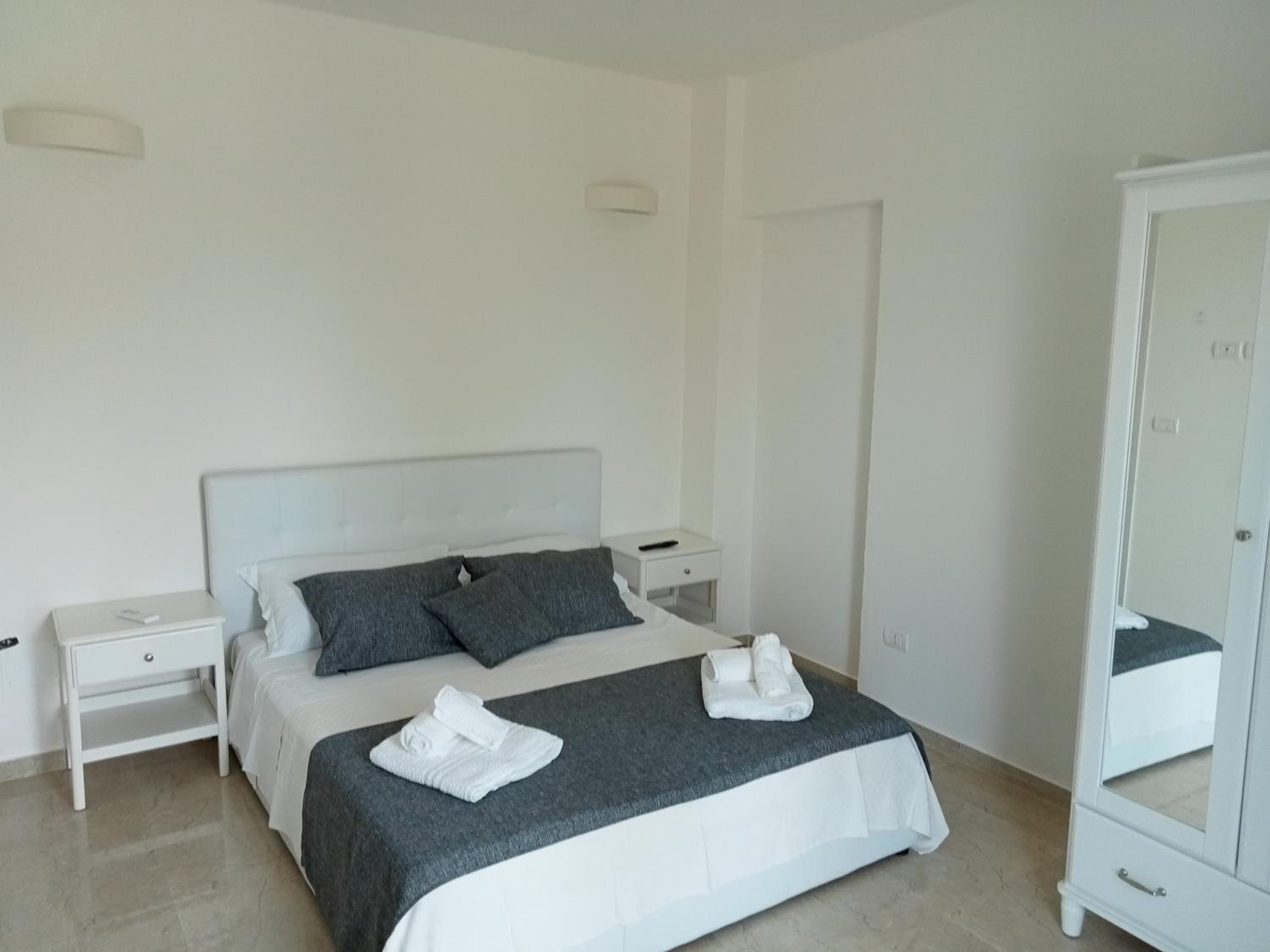 Double Room with Private Bathroom photo 3