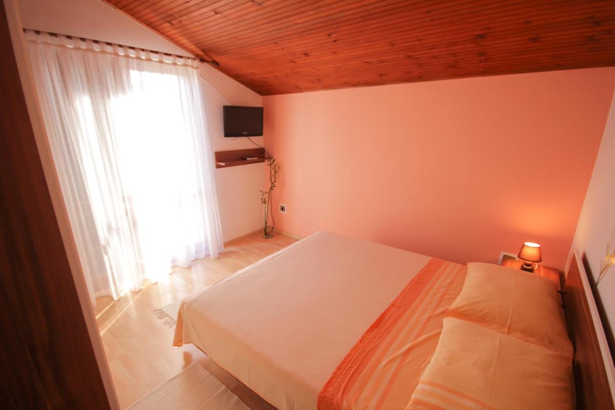 Two-Bedroom Apartment with Balcony