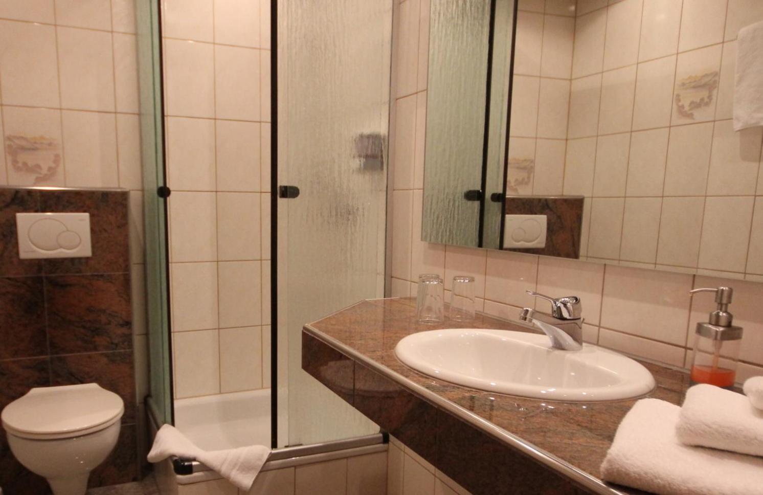 Classic Triple Room photo 2