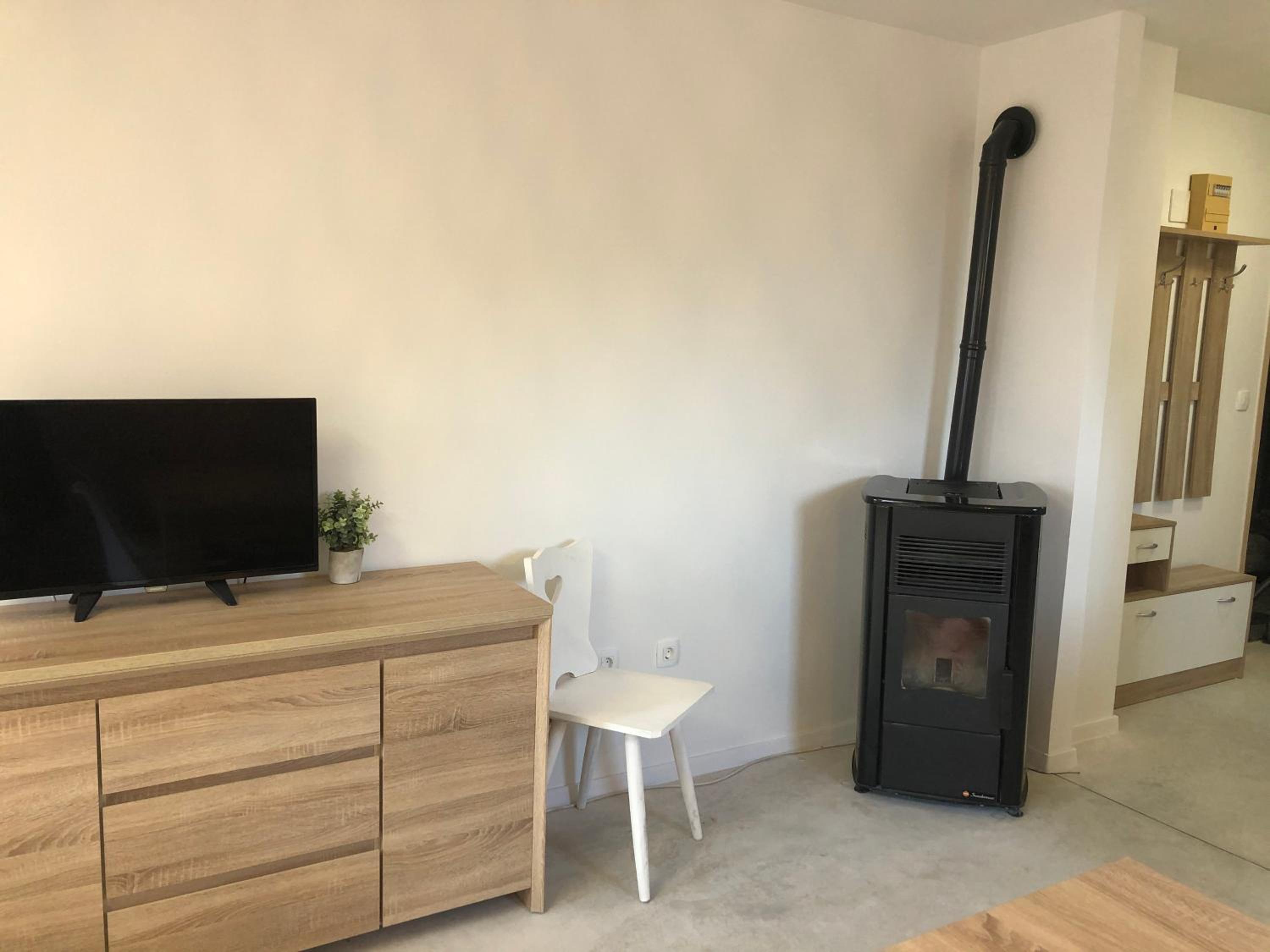 Apartment - Photo 4