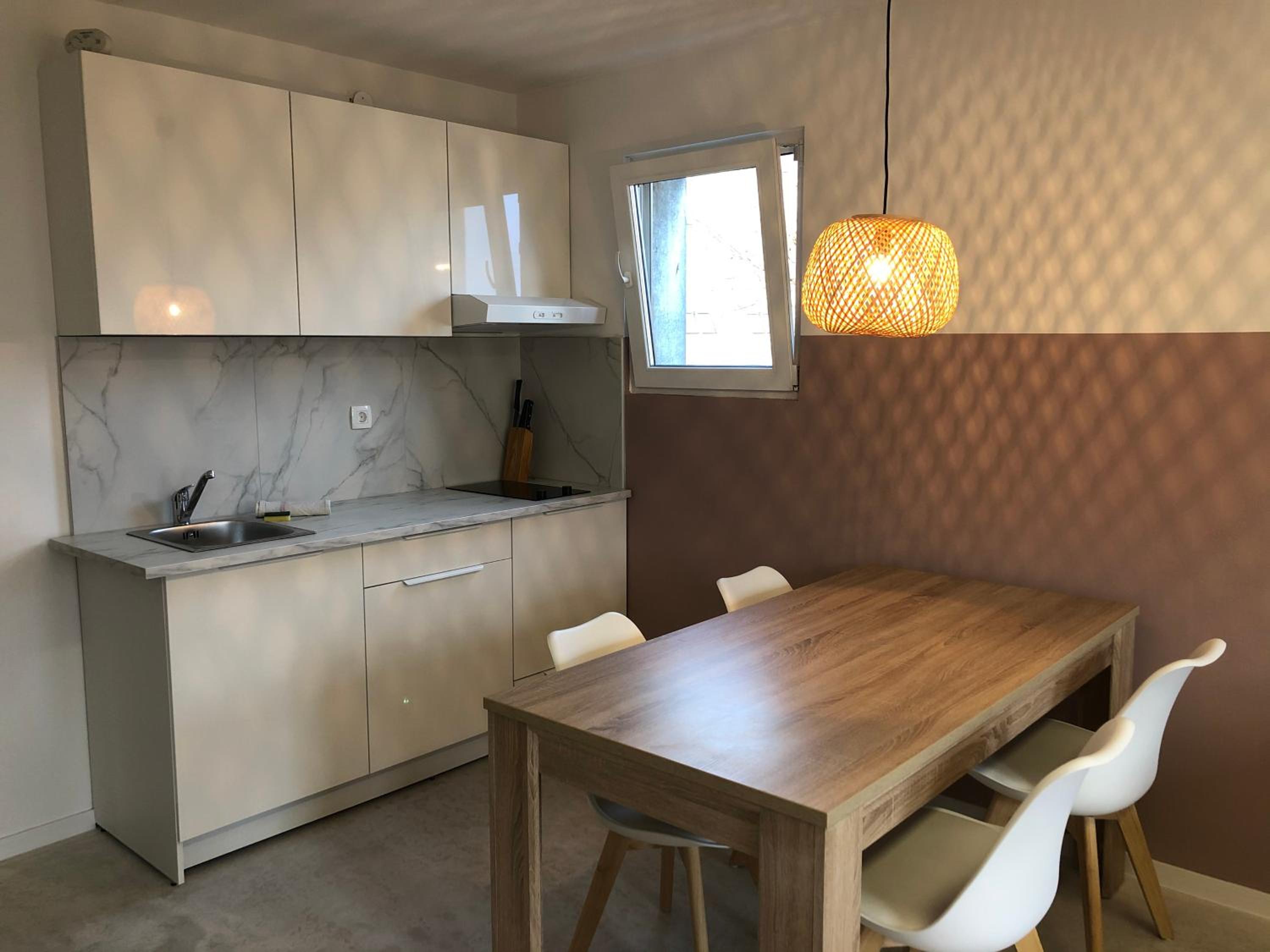 Apartment - Photo 9