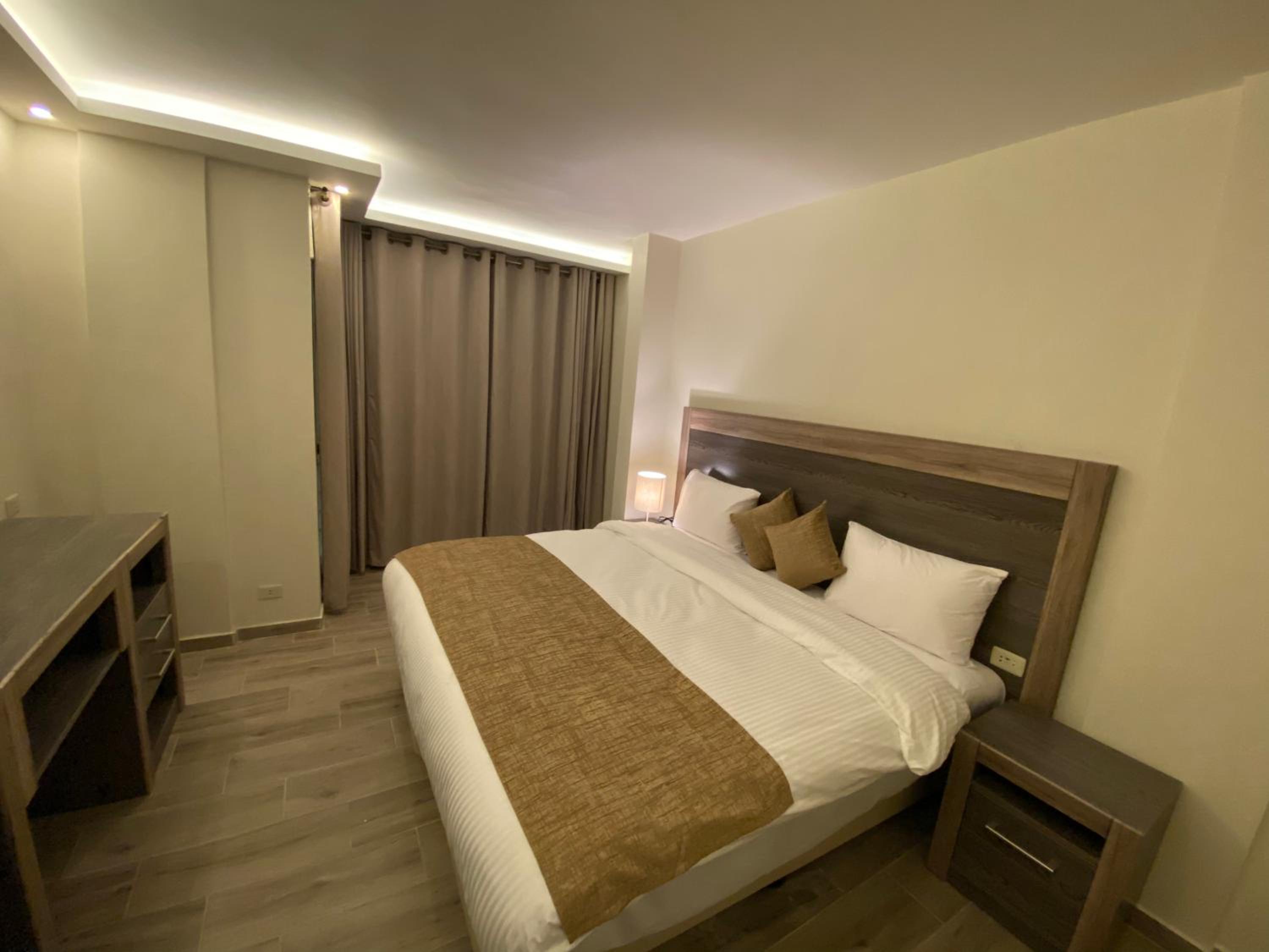 Deluxe Double Room - Photo 20
