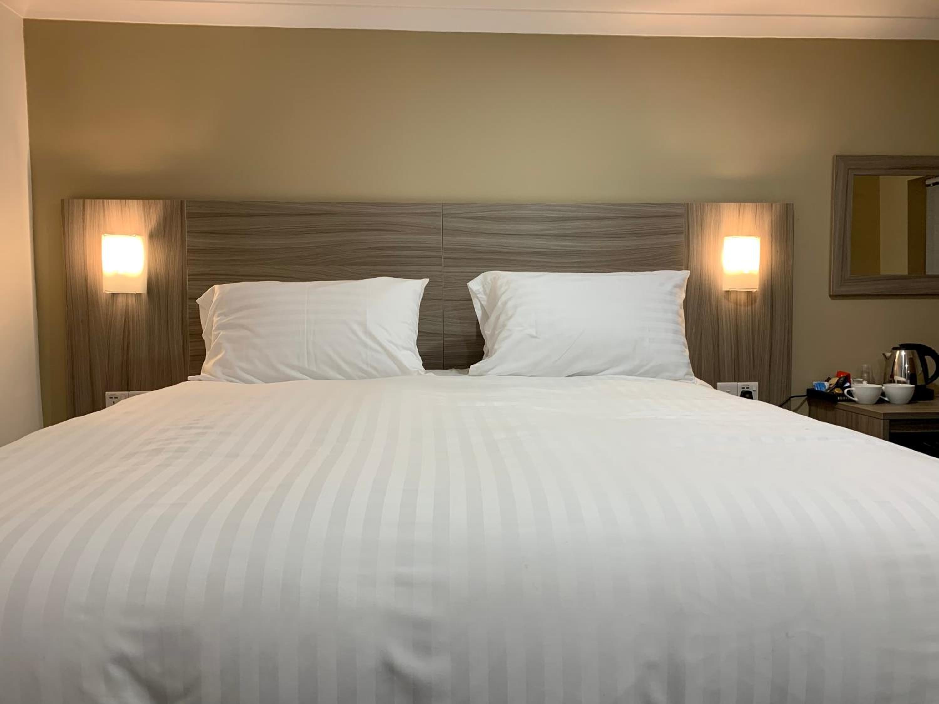 Deluxe King Room - Photo 1