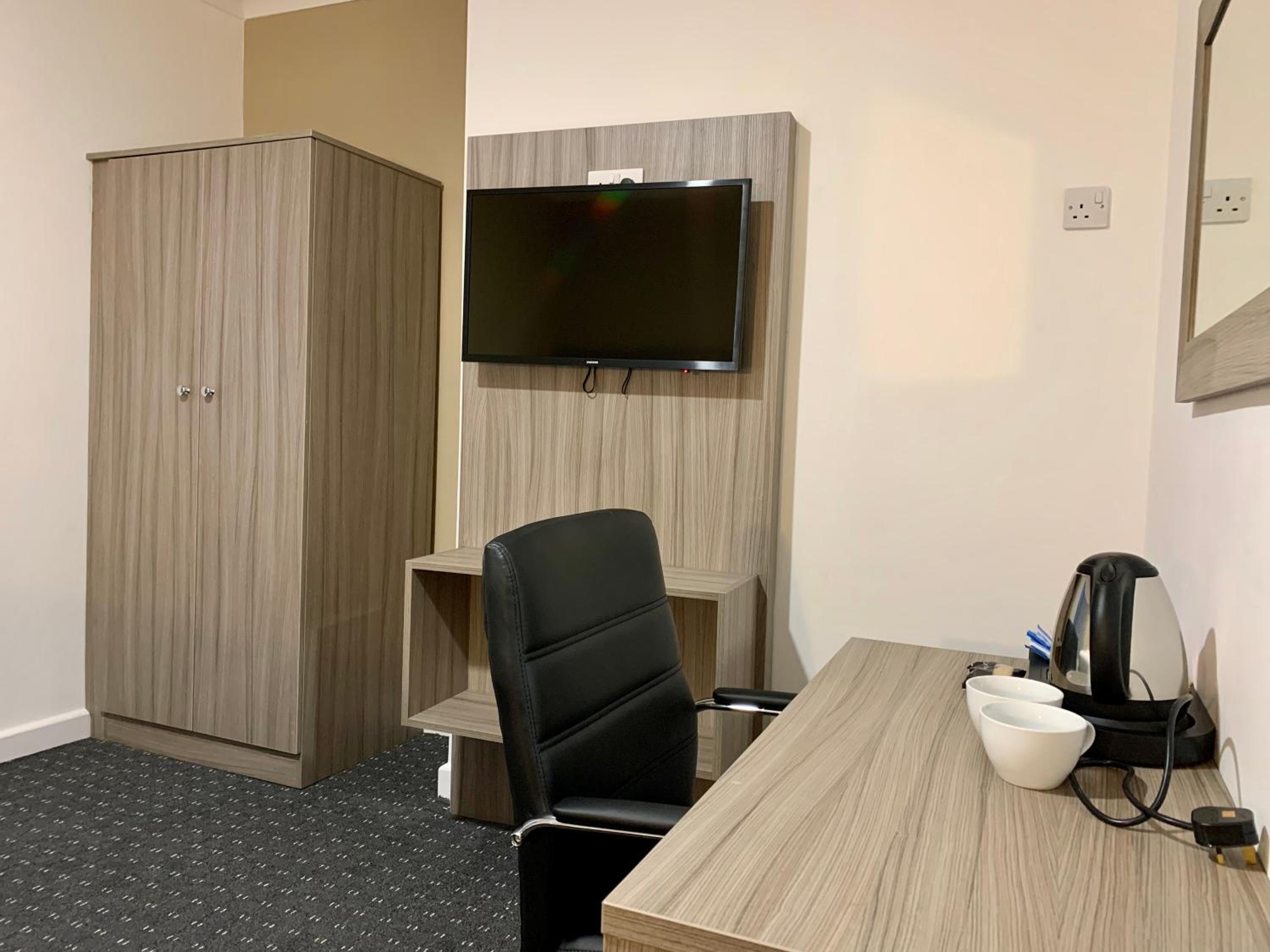 Standard Double Room - Photo 3